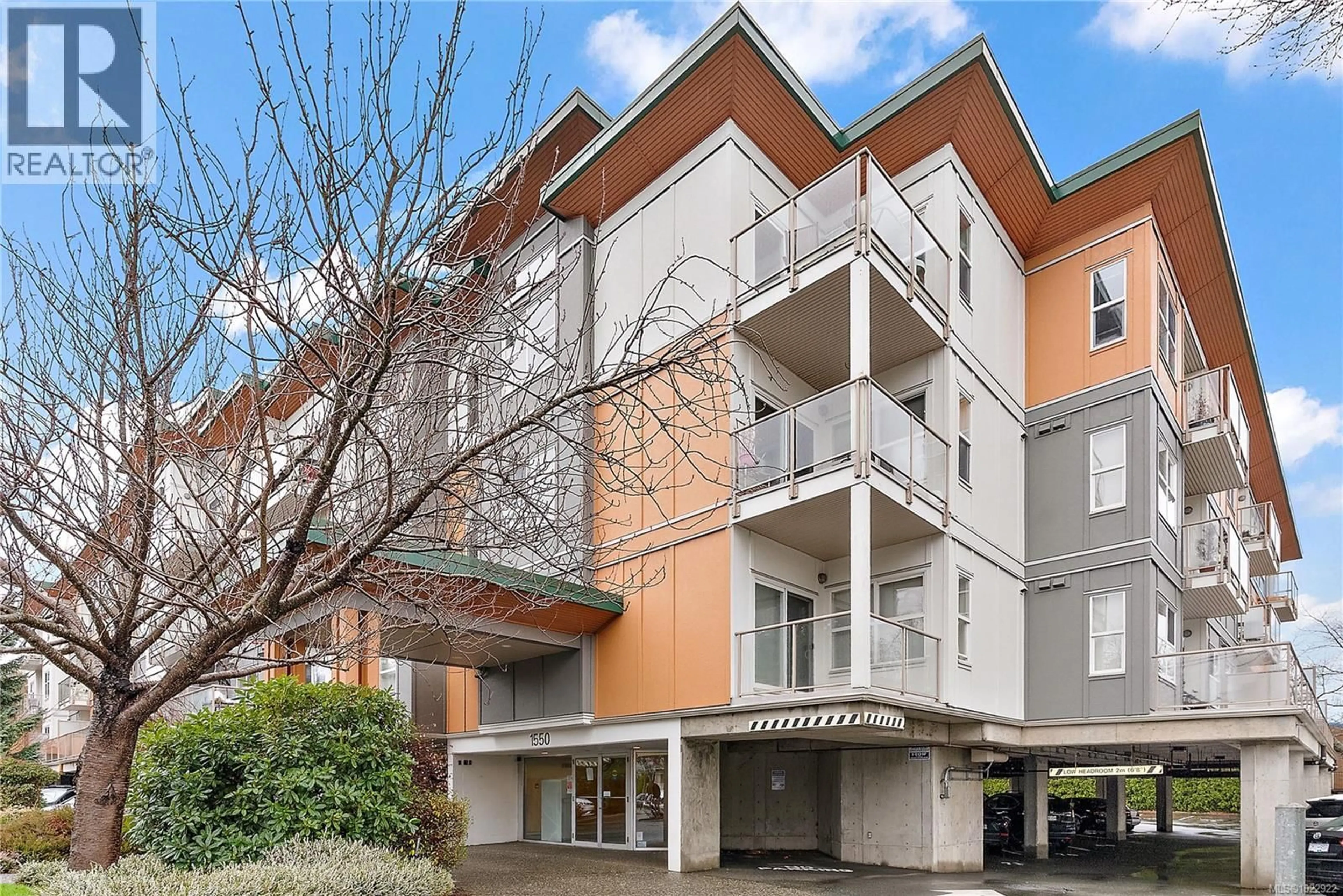 Unknown for 308 - 1550 CHURCH AVENUE, Saanich British Columbia V8P2H1