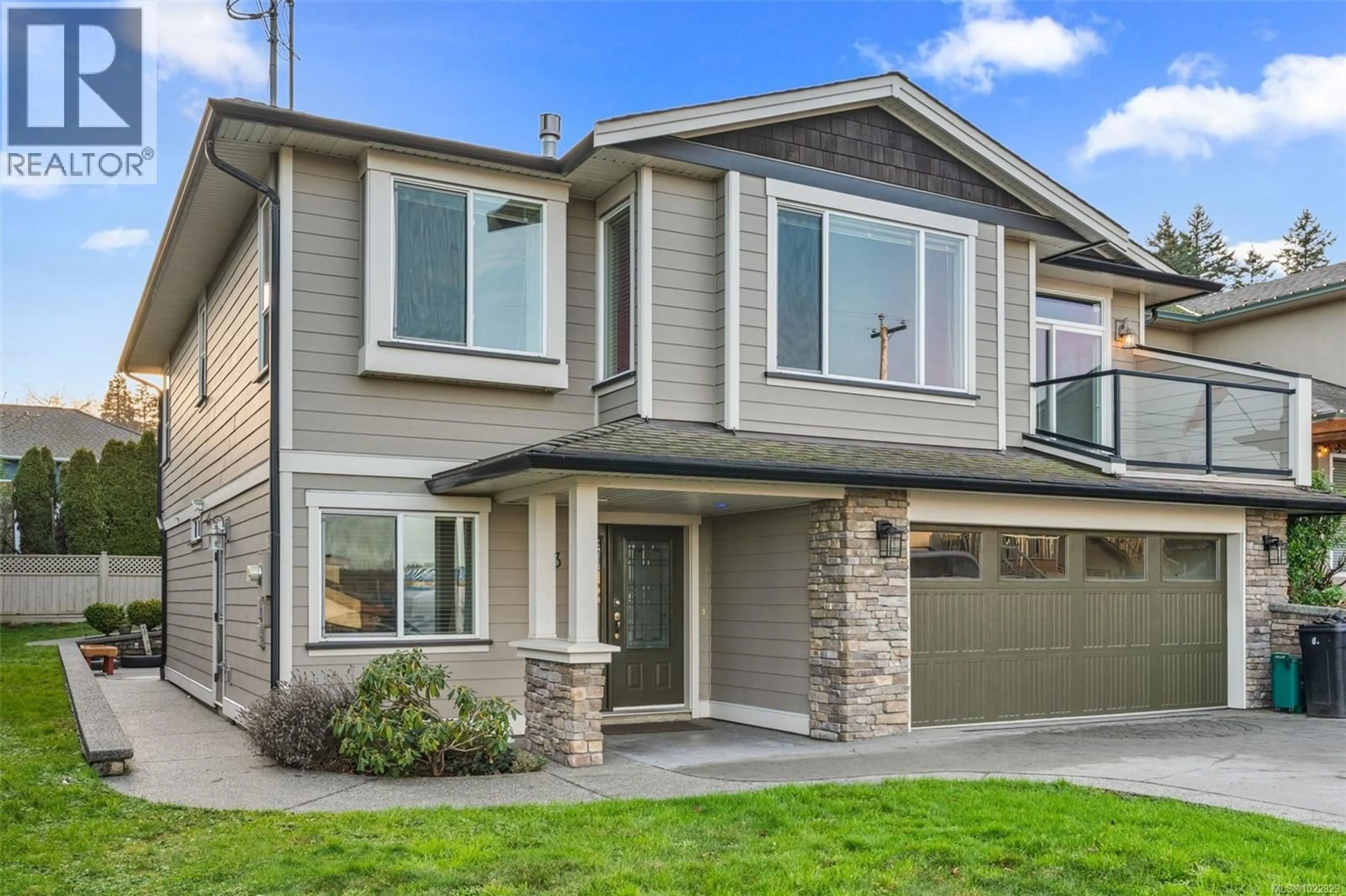 Home with vinyl exterior material, street for 83 MILBURN DRIVE, Colwood British Columbia V9C3T4