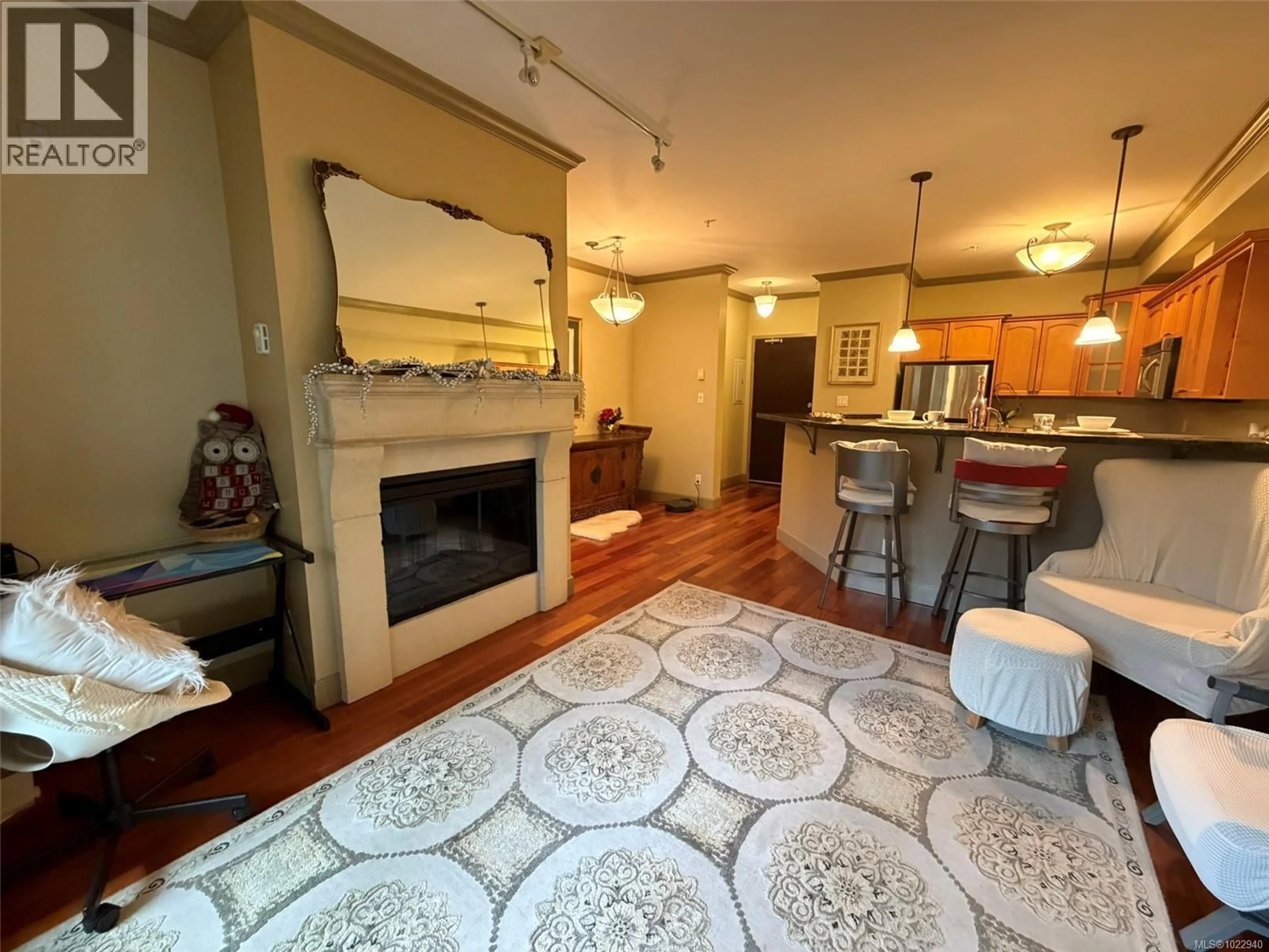 Unknown for 210 - 1620 MCKENZIE AVENUE, Saanich British Columbia V8N0A1