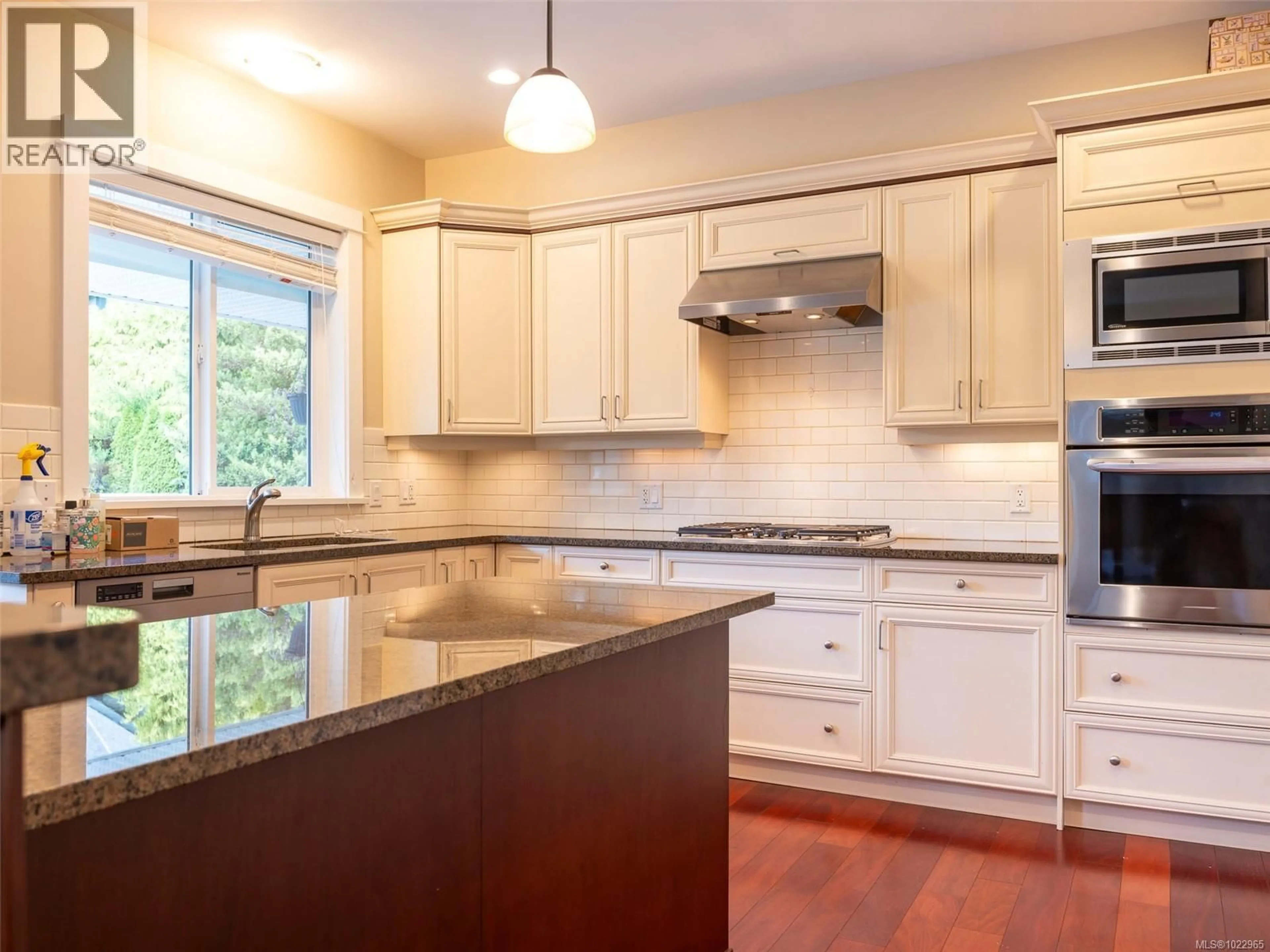 Open concept kitchen, unknown for 3 - 1290 RICHARDSON STREET, Victoria British Columbia V8V3E1