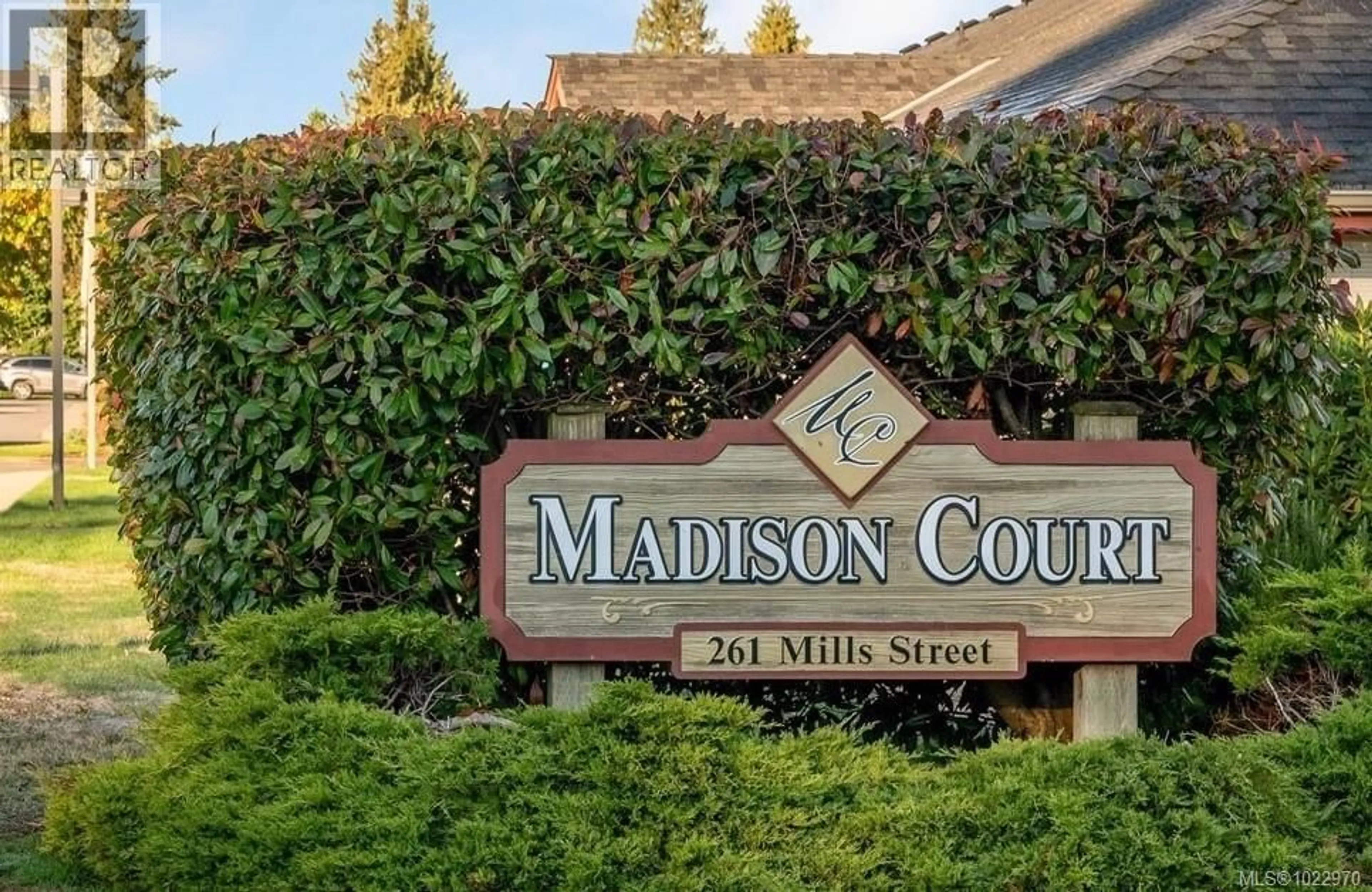 Indoor foyer for 703 - 261 MILLS STREET, Parksville British Columbia V9P2N5