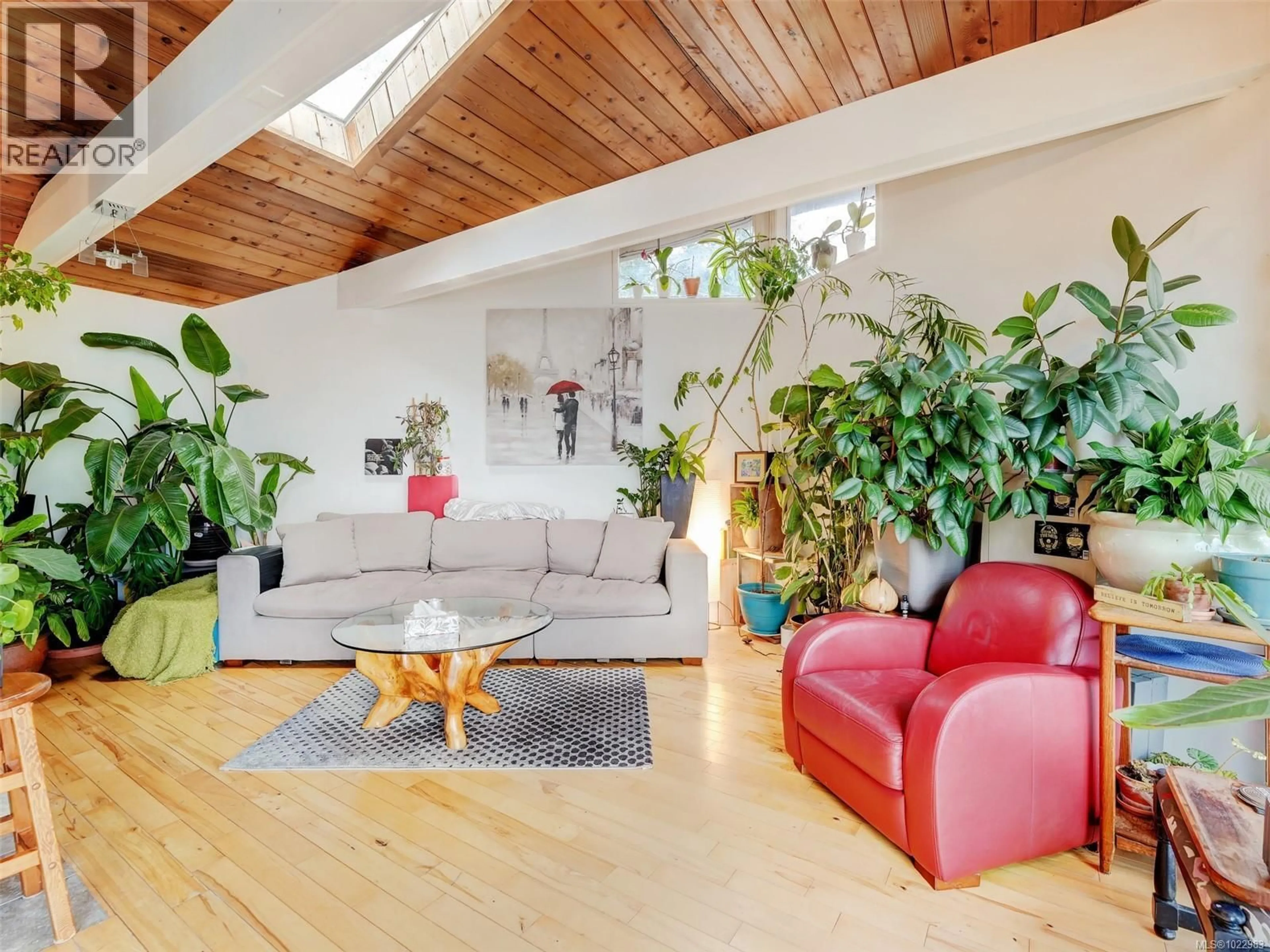 Living room with furniture, unknown for 4553 CORDOVA BAY ROAD, Saanich British Columbia V8X3V6