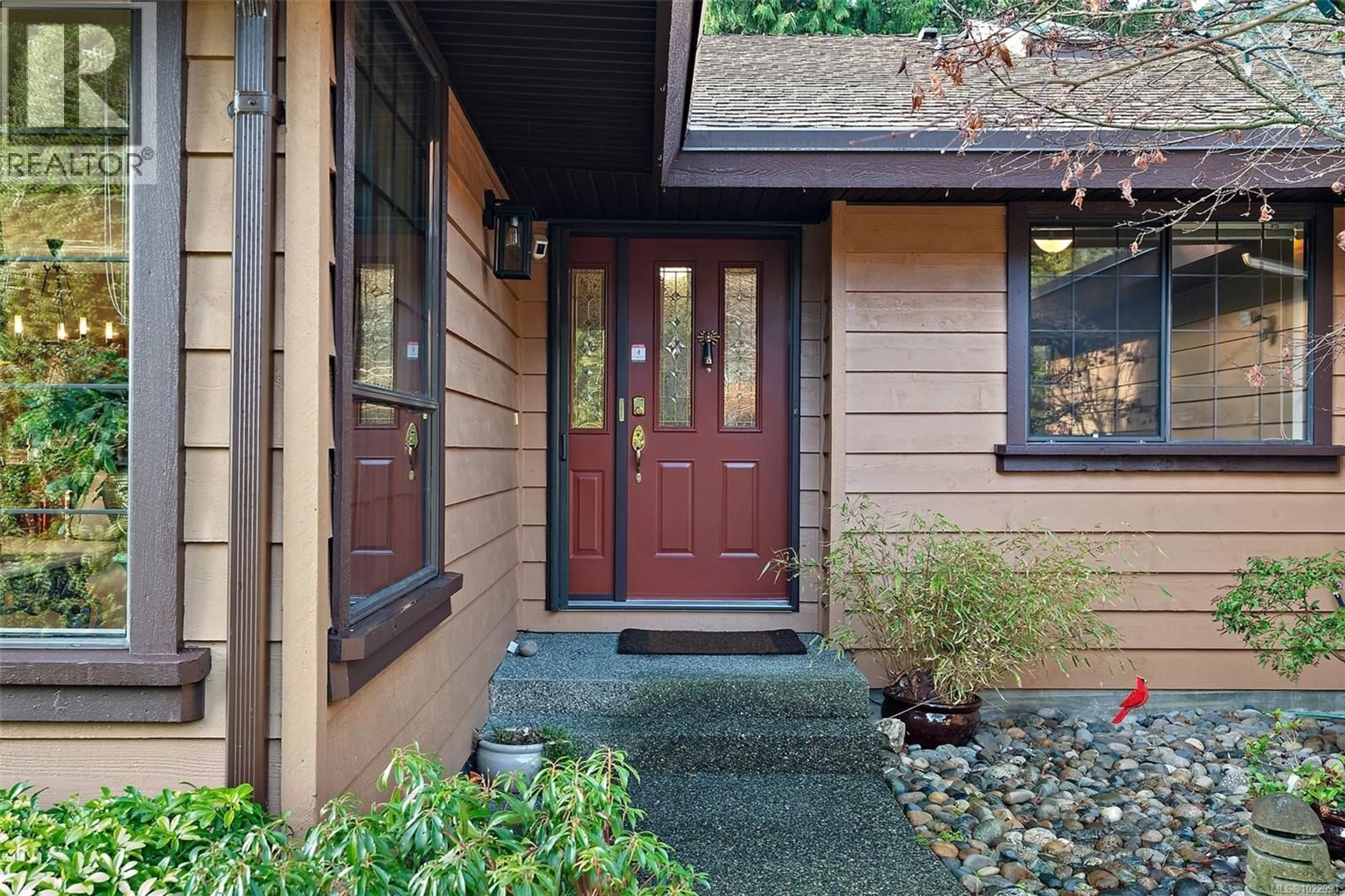 Indoor entryway for 8586 KINGCOME CRESCENT, North Saanich British Columbia V8L5C4