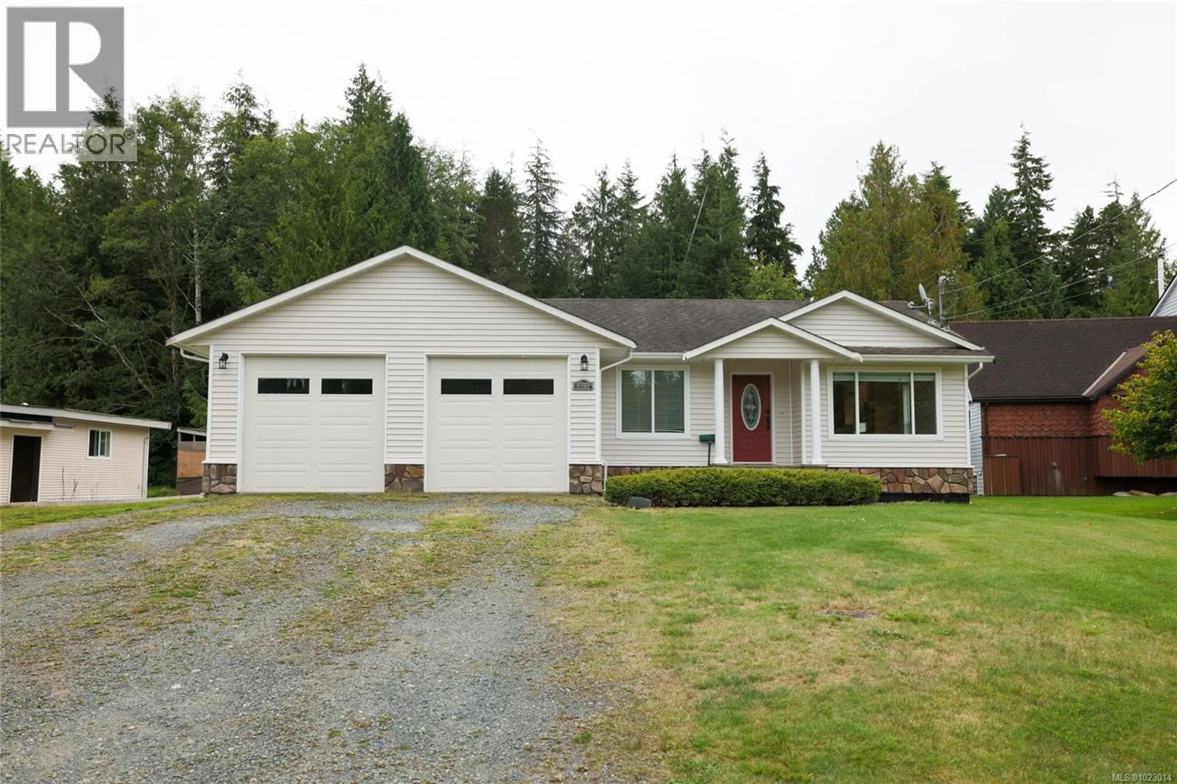 Home with vinyl exterior material, street for 4175 BYNG ROAD, Port Hardy British Columbia V0N2P0