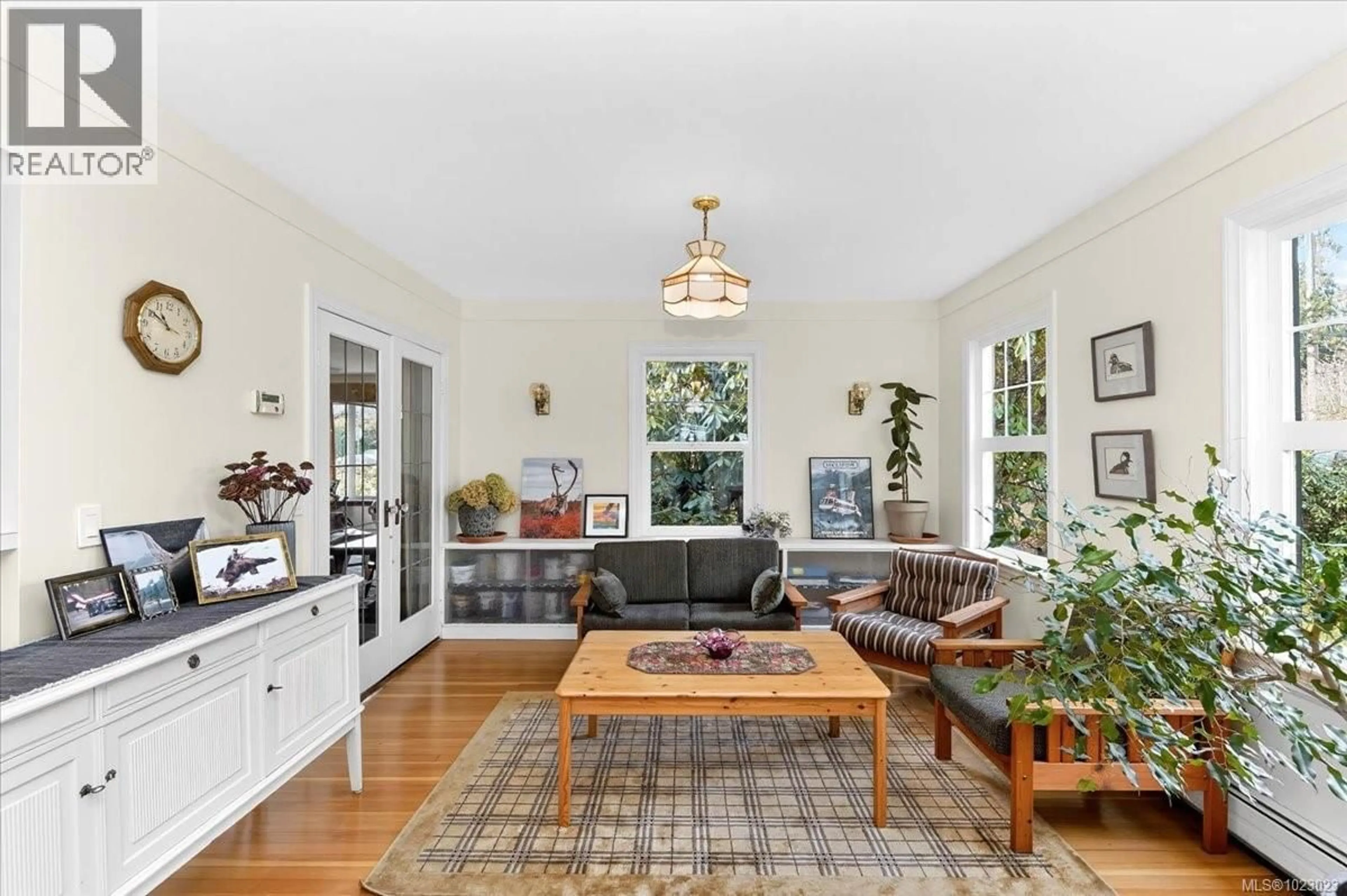 Living room with furniture, unknown for 6009 RIVER ROAD, Port Alberni British Columbia V9Y6Z8