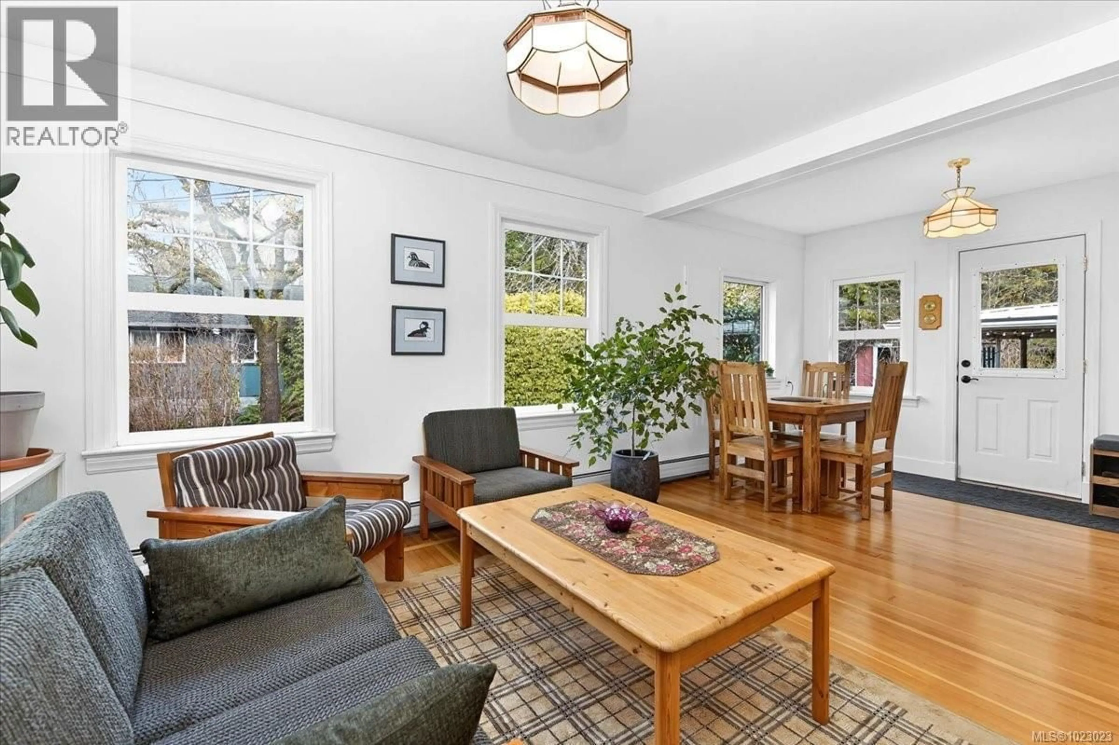 Living room with furniture, unknown for 6009 RIVER ROAD, Port Alberni British Columbia V9Y6Z8