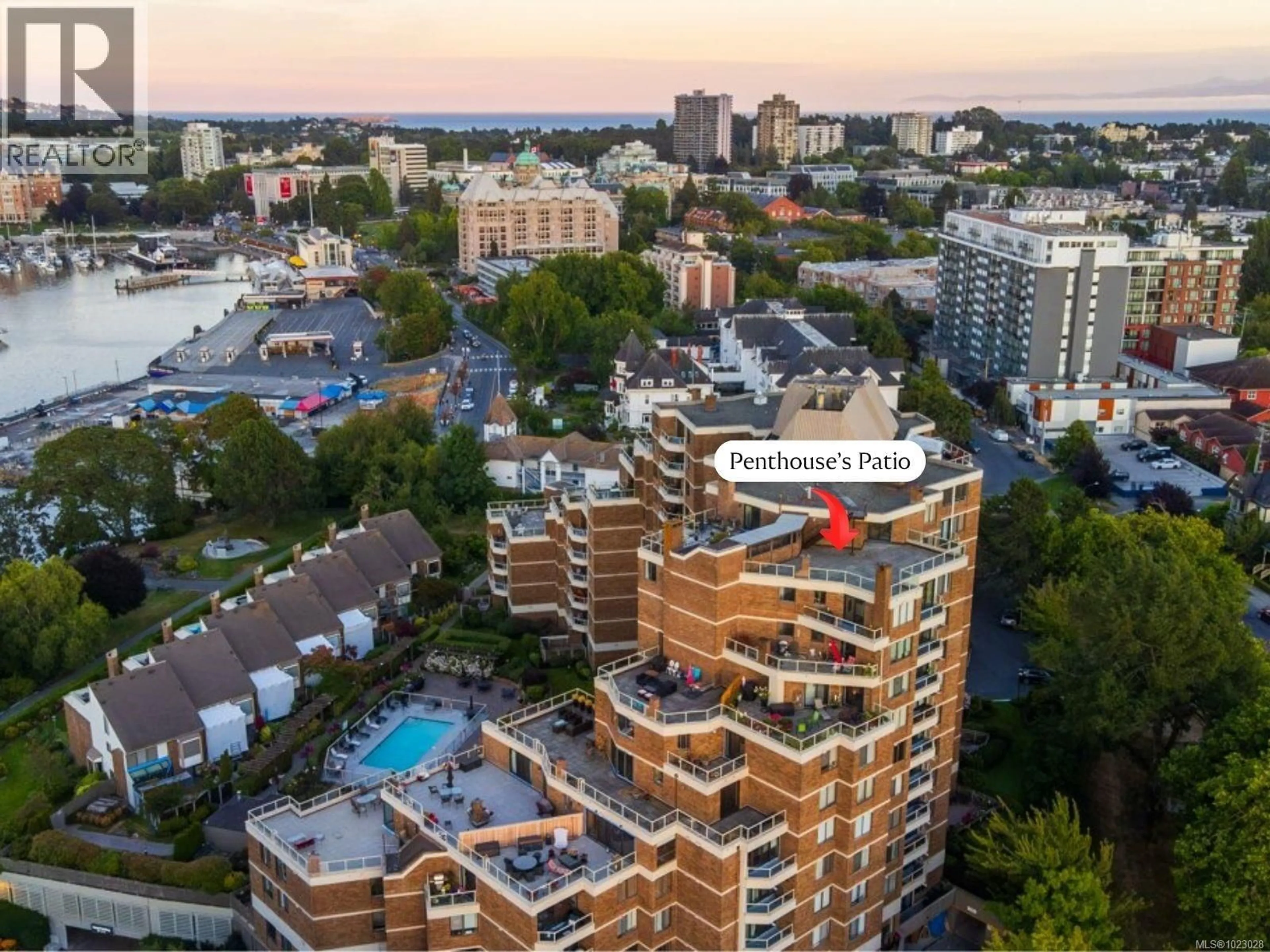 A pic from outside/outdoor area/front of a property/back of a property/a pic from drone, city buildings view from balcony for 1102 - 225 BELLEVILLE STREET, Victoria British Columbia V8V4T9