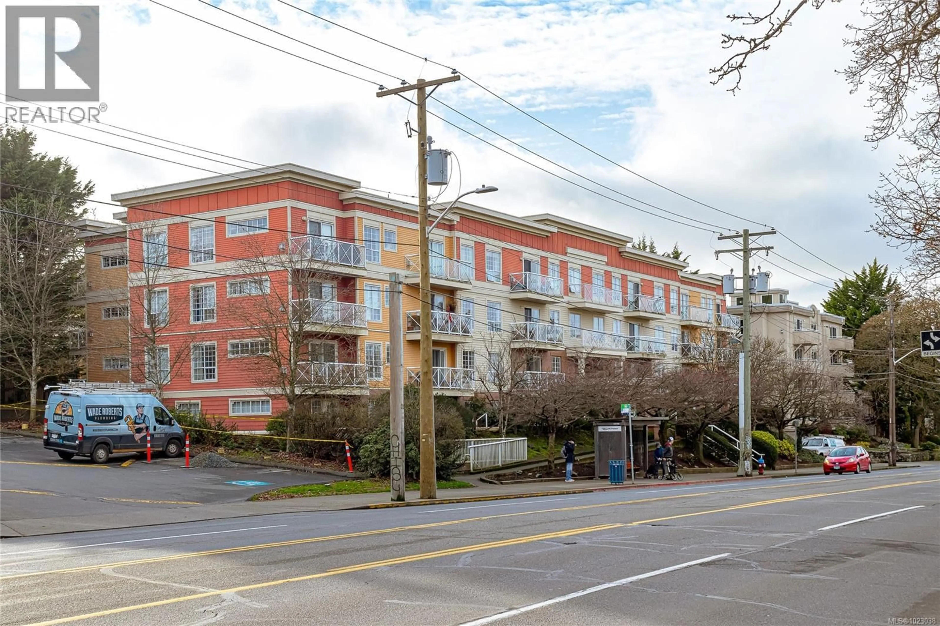 Unknown for PH 10 - 1371 HILLSIDE AVENUE, Victoria British Columbia V8T2B3