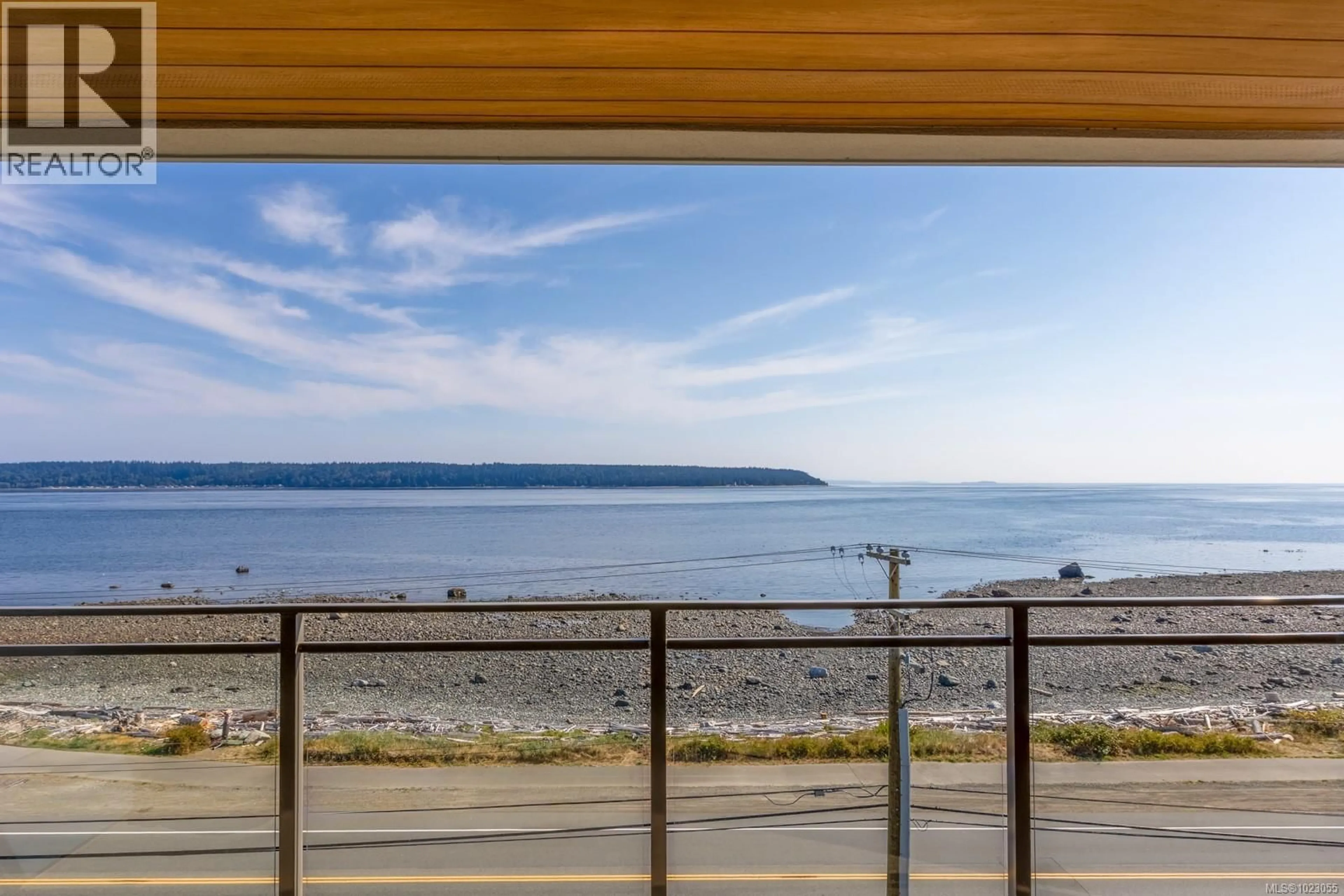 Balcony in the apartment, water/lake/river/ocean view for 505 - 536 ISLAND HIGHWAY SOUTH, Campbell River British Columbia V9W1A5