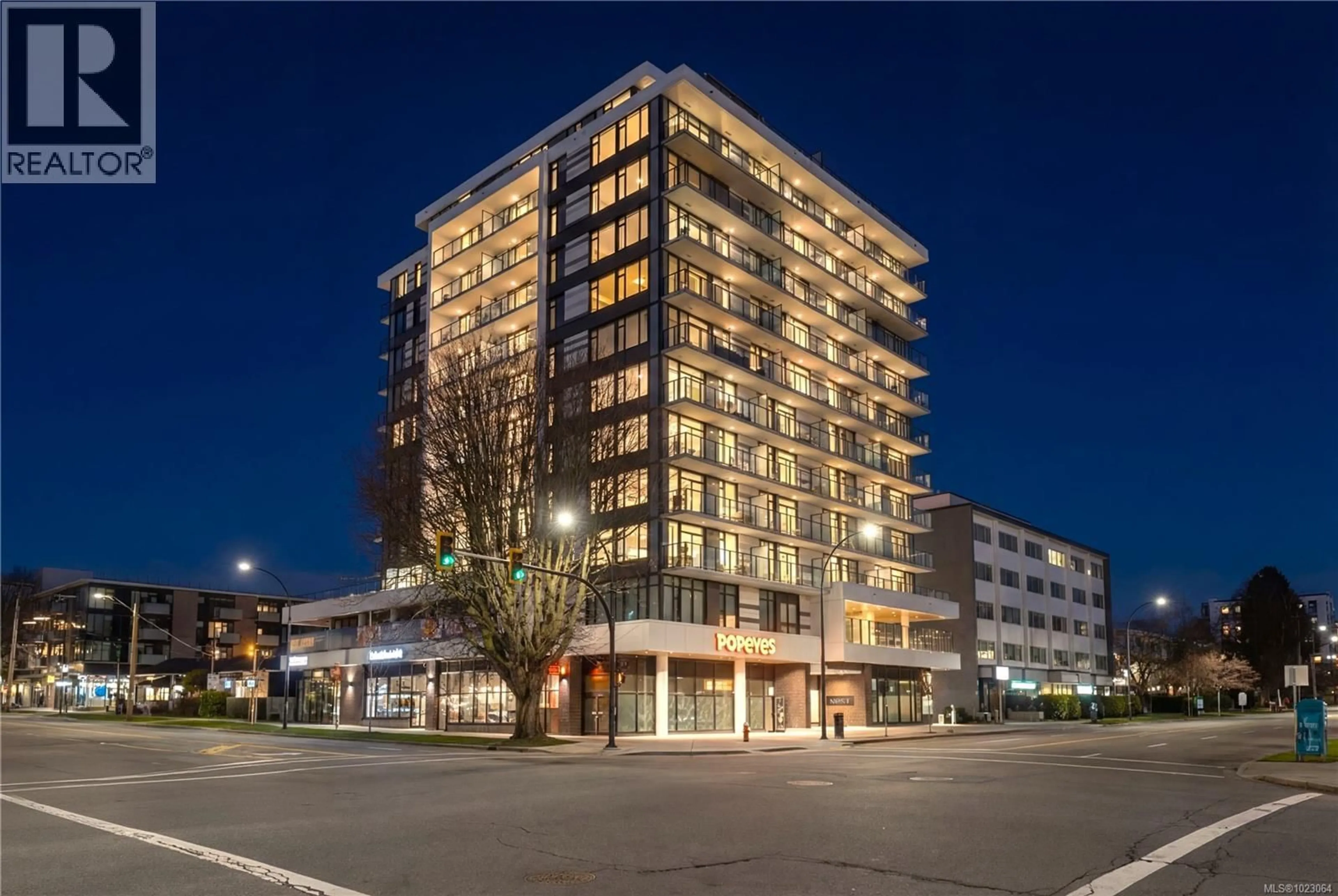 Unknown for 810 - 1100 YATES STREET, Victoria British Columbia V8V3M8