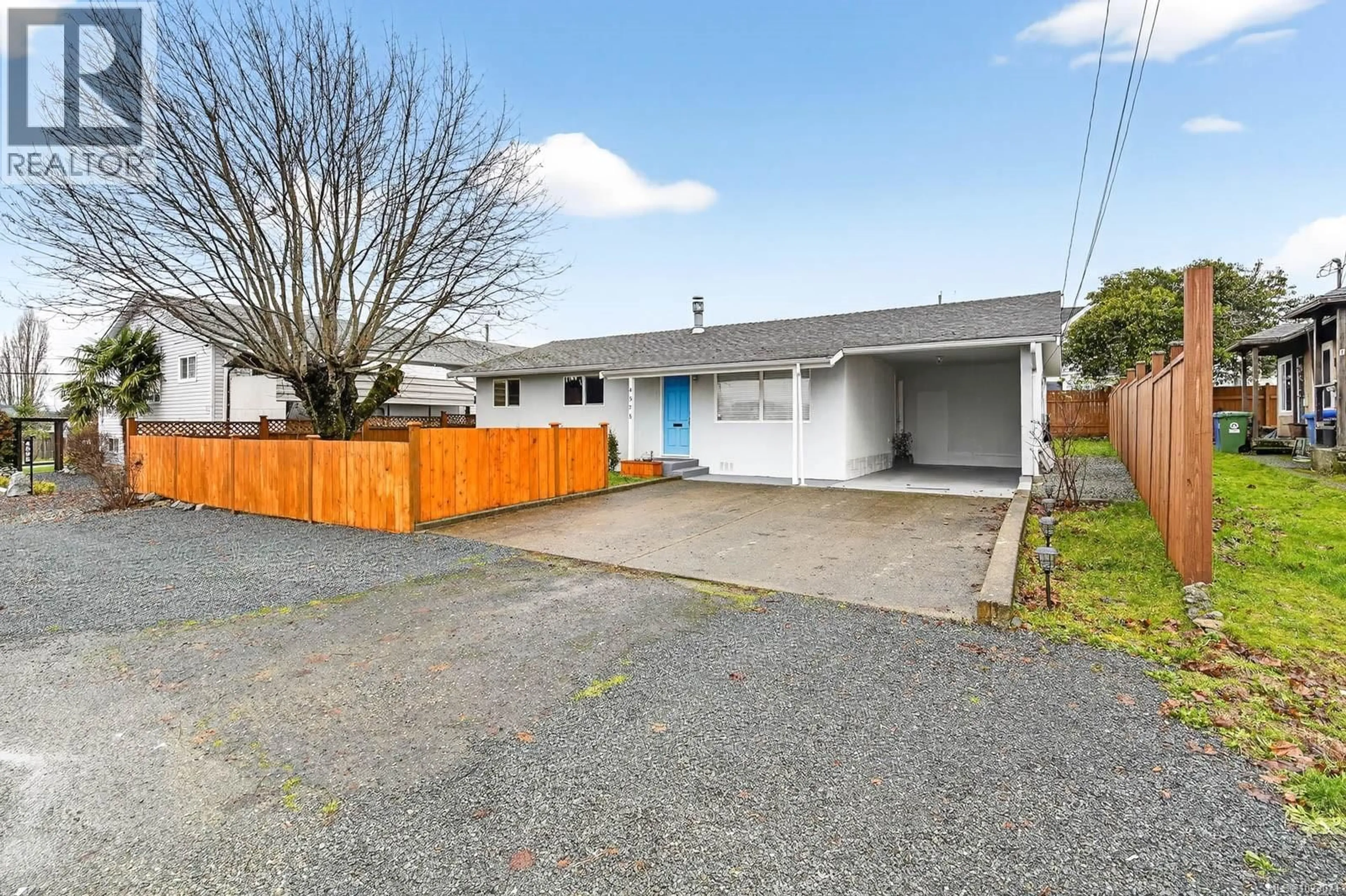 A pic from outside/outdoor area/front of a property/back of a property/a pic from drone, street for 4575 ARROWSMITH ROAD, Port Alberni British Columbia V9Y5P3