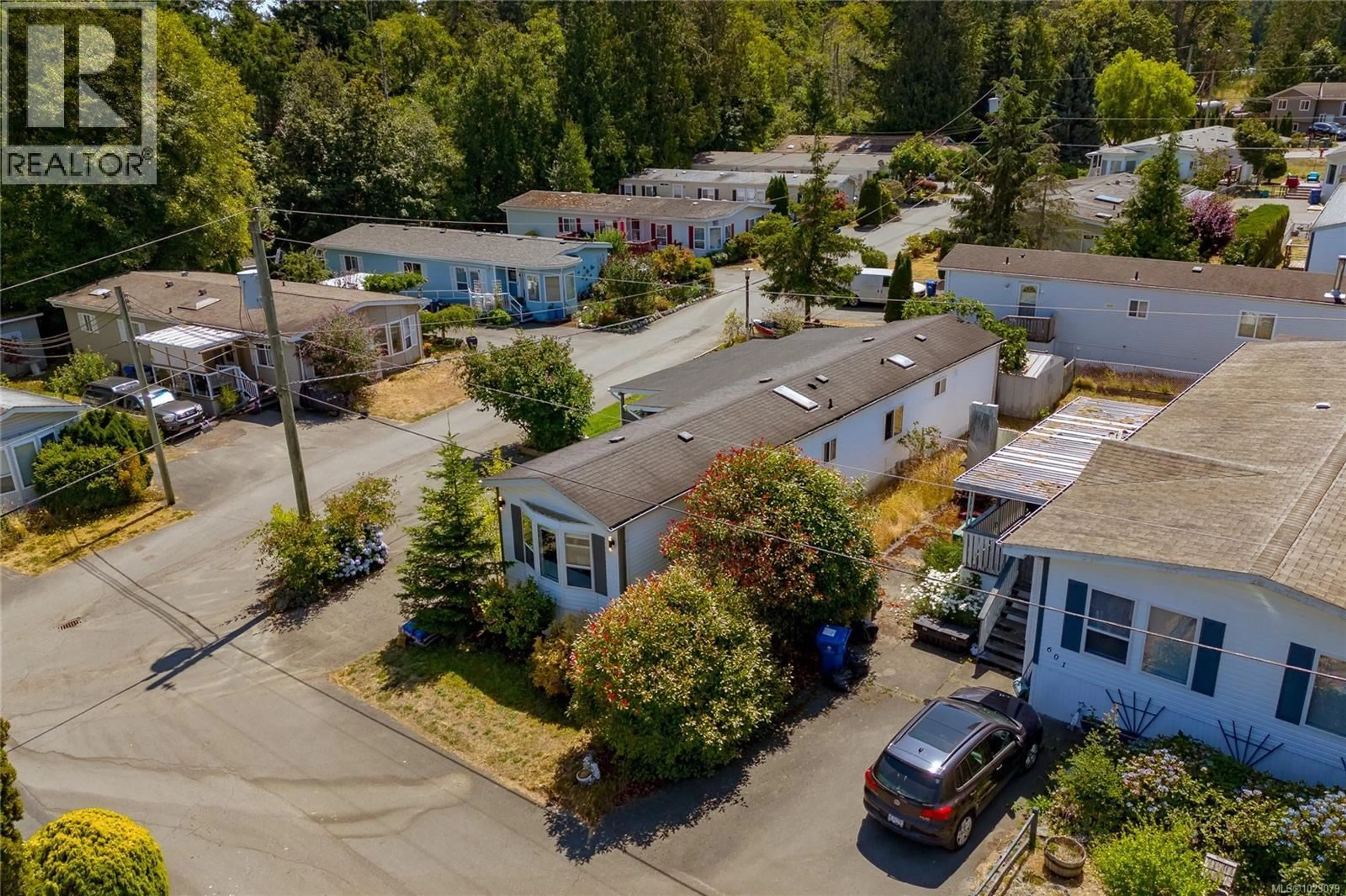 A pic from outside/outdoor area/front of a property/back of a property/a pic from drone, street for 410 - 2850 STAUTW ROAD, Central Saanich British Columbia V8M2C9