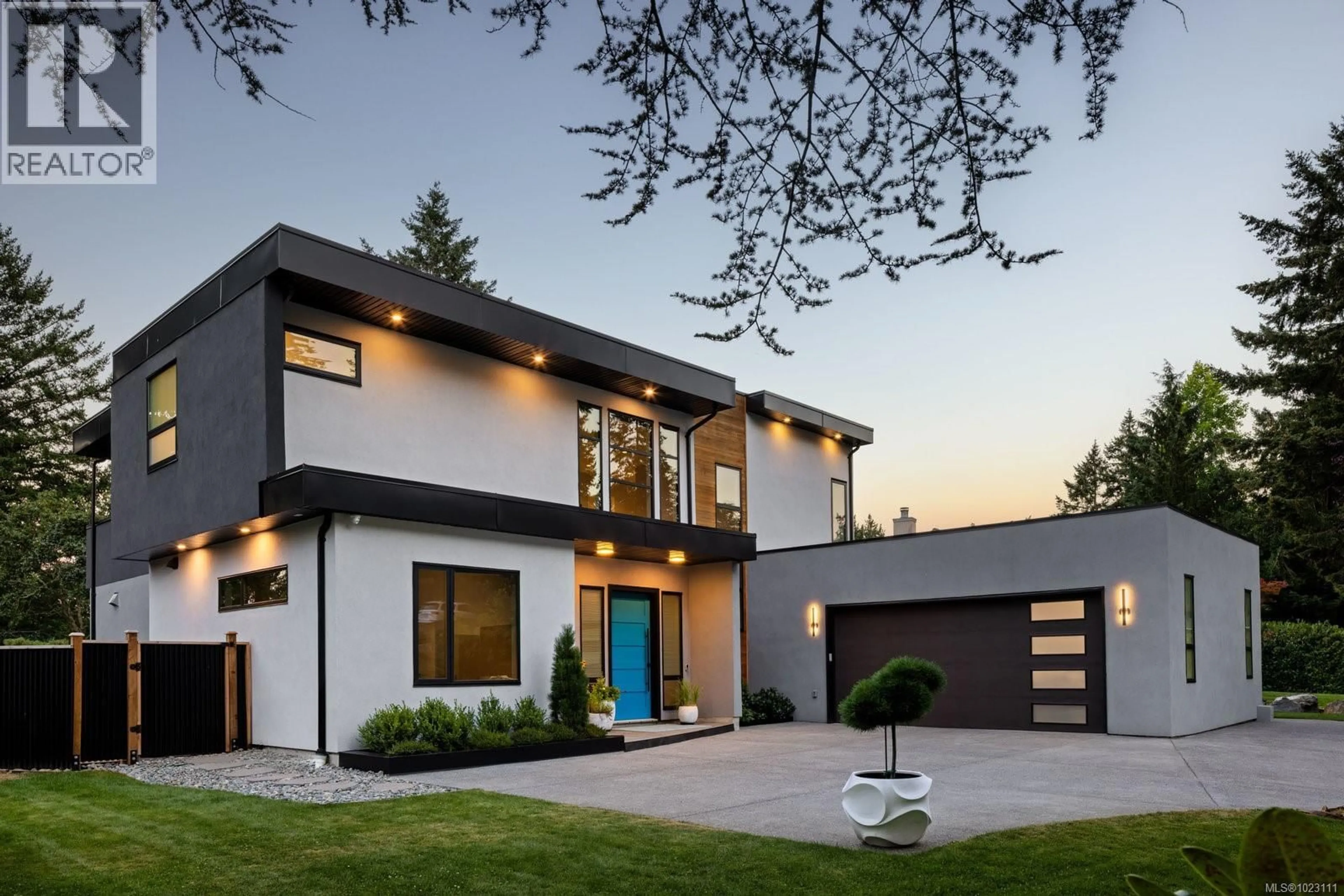 Home with brick exterior material, street for 4673 BOULDERWOOD DRIVE, Saanich British Columbia V8Y2P8