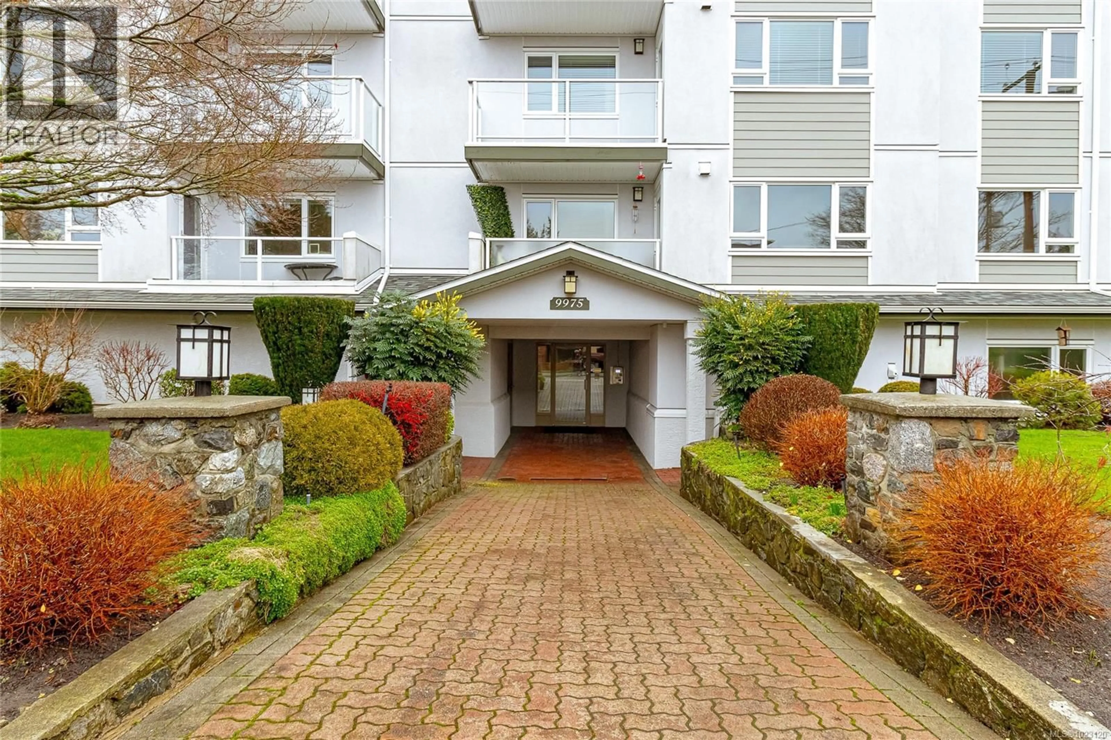 Unknown for 404 - 9975 FIFTH STREET, Sidney British Columbia V8L2X6