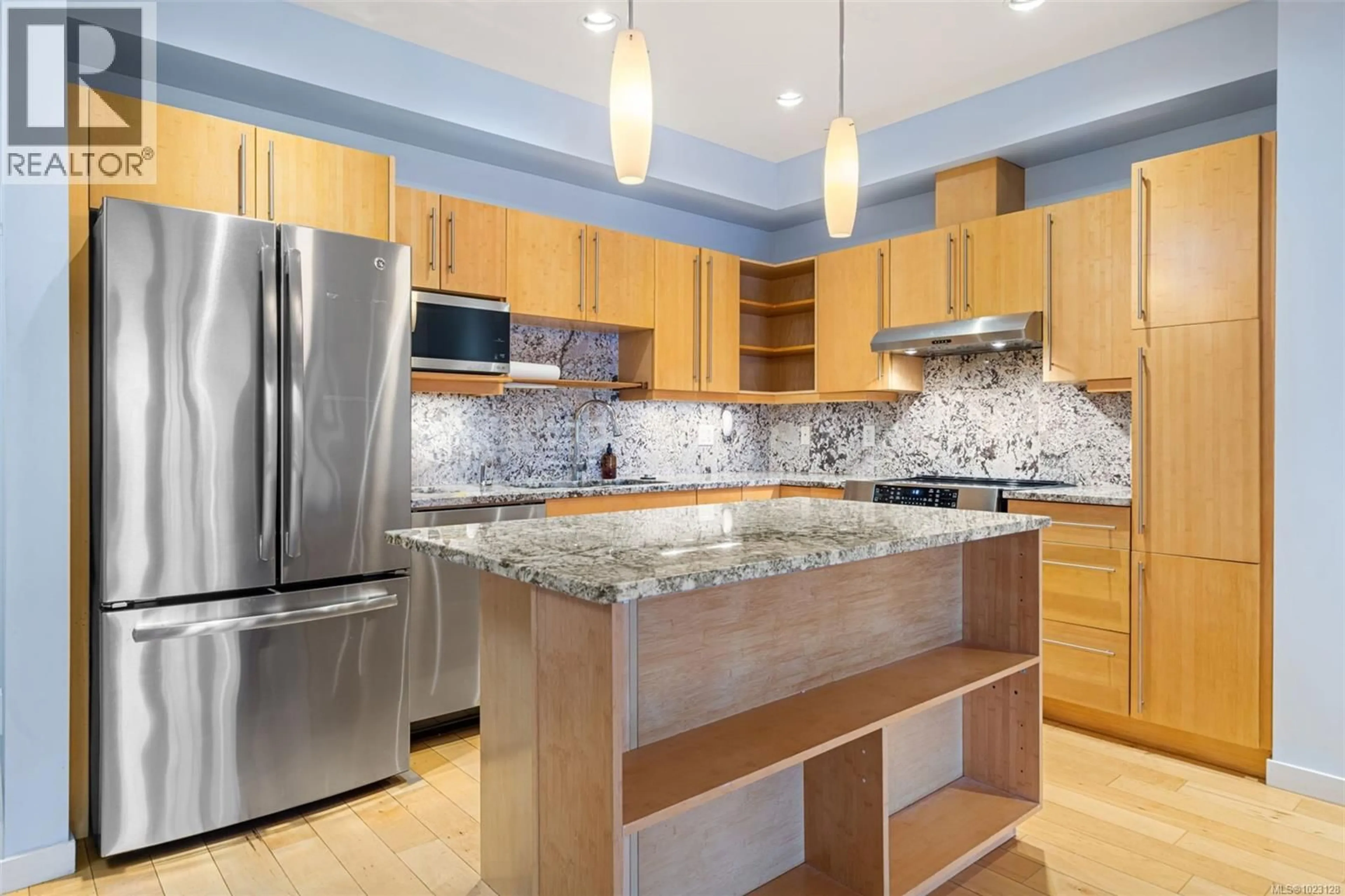 Contemporary kitchen, ceramic/tile floor for 202 - 6591 LINCROFT ROAD, Sooke British Columbia V9Z1M2
