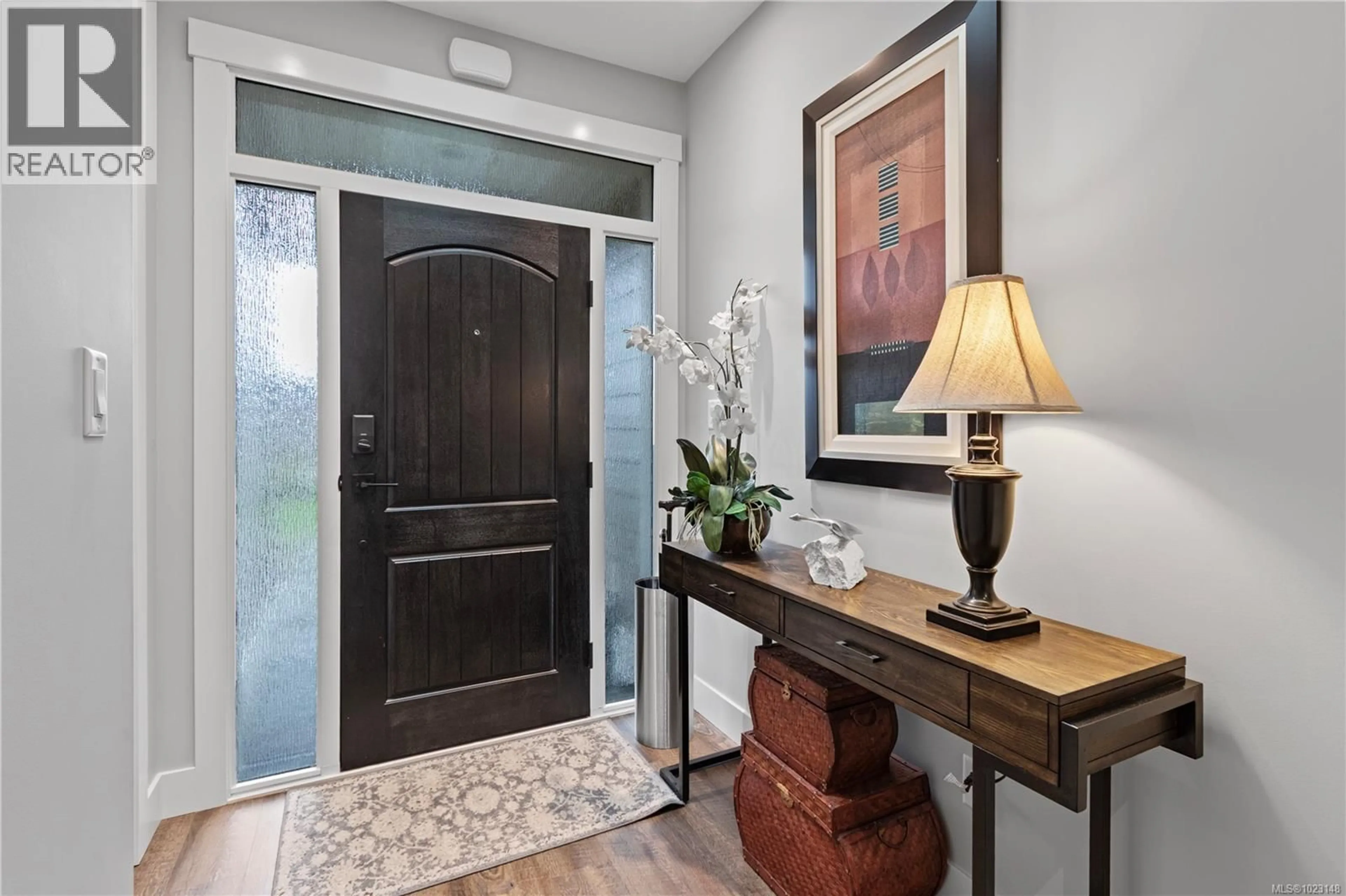 Indoor entryway for 646 ALPINE DRIVE, Parksville British Columbia V9P0E3