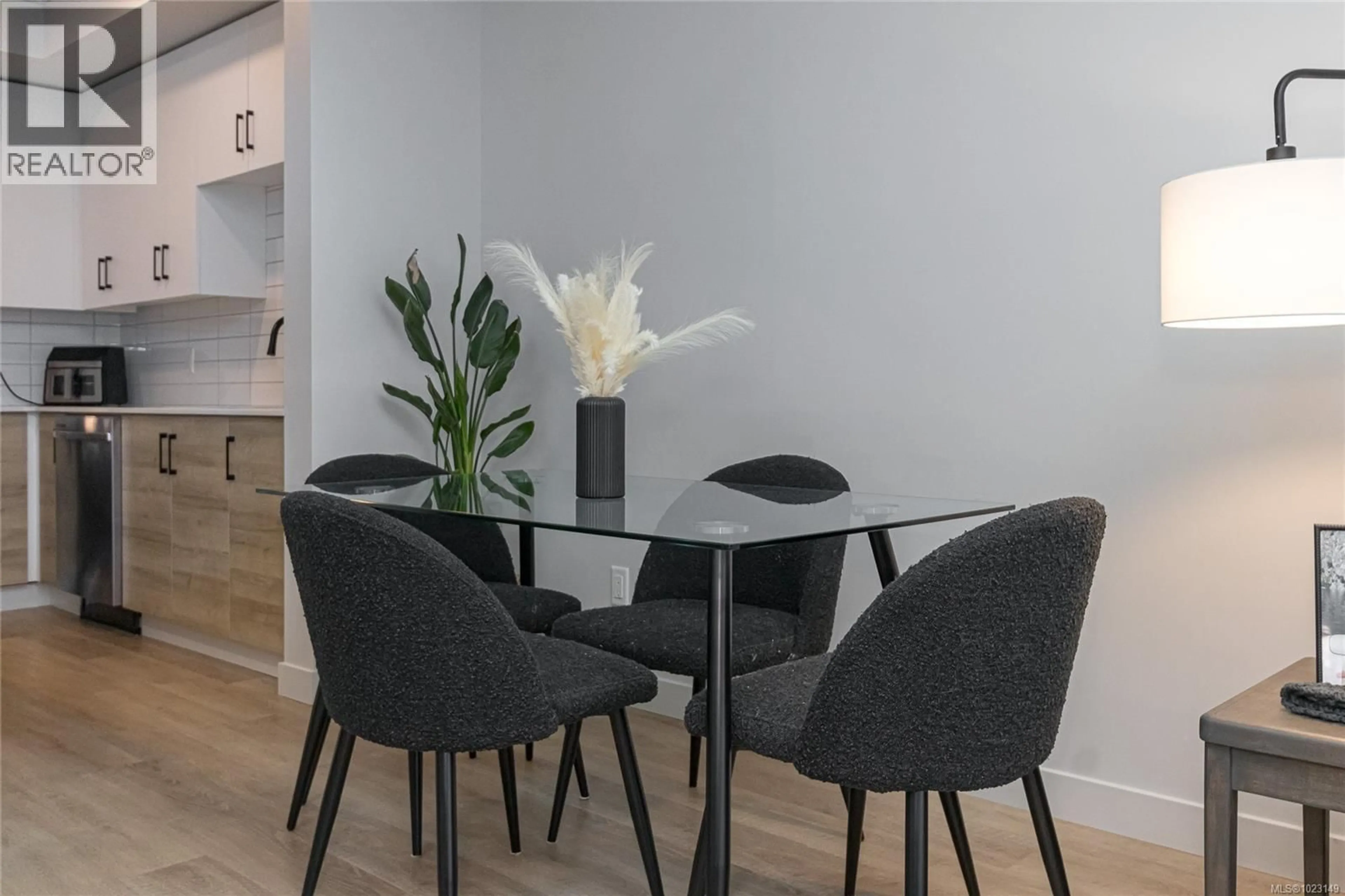 Dining room, wood/laminate floor for 204 - 2465 GATEWAY ROAD, Langford British Columbia V9B6R1