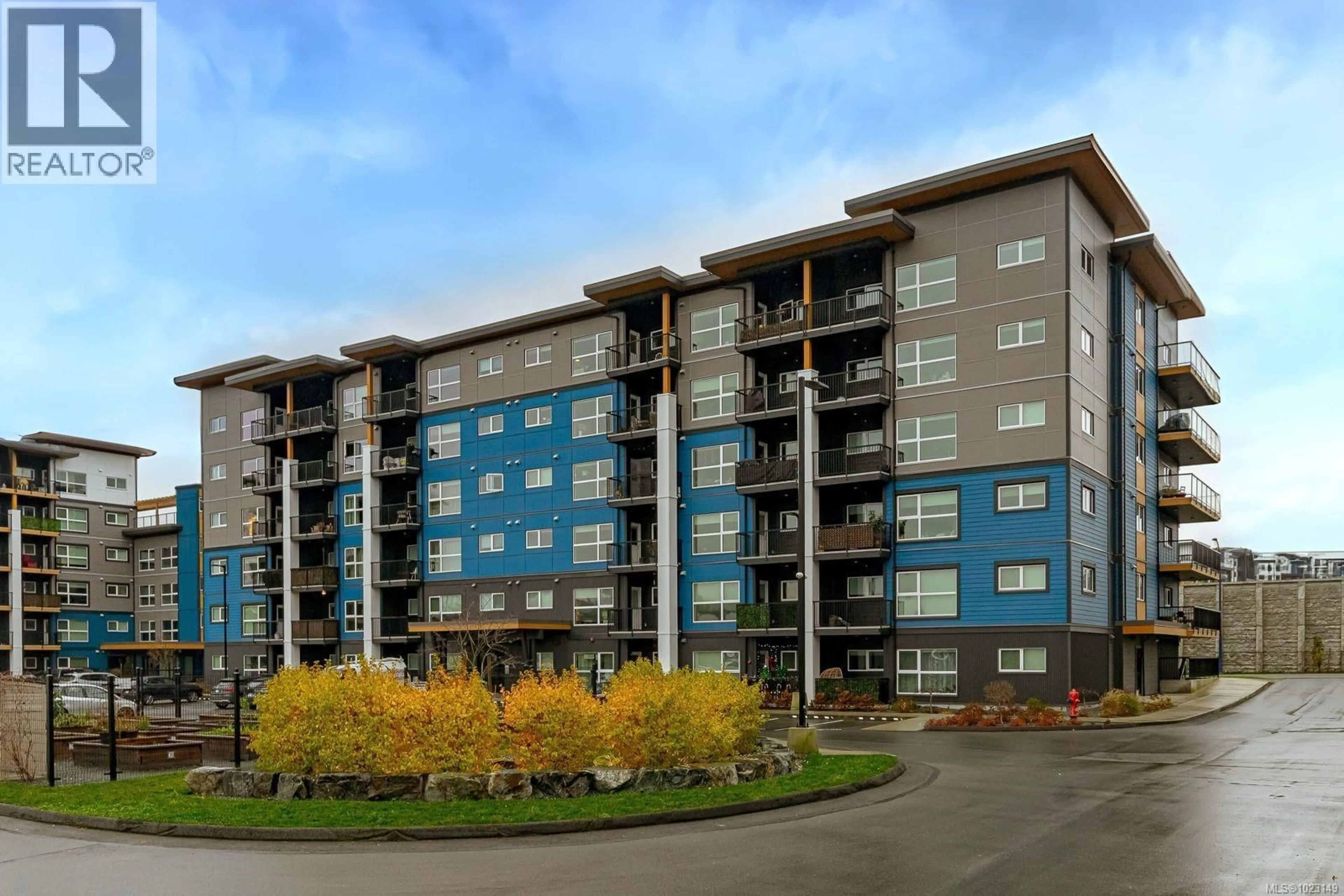 Unknown for 204 - 2465 GATEWAY ROAD, Langford British Columbia V9B6R1