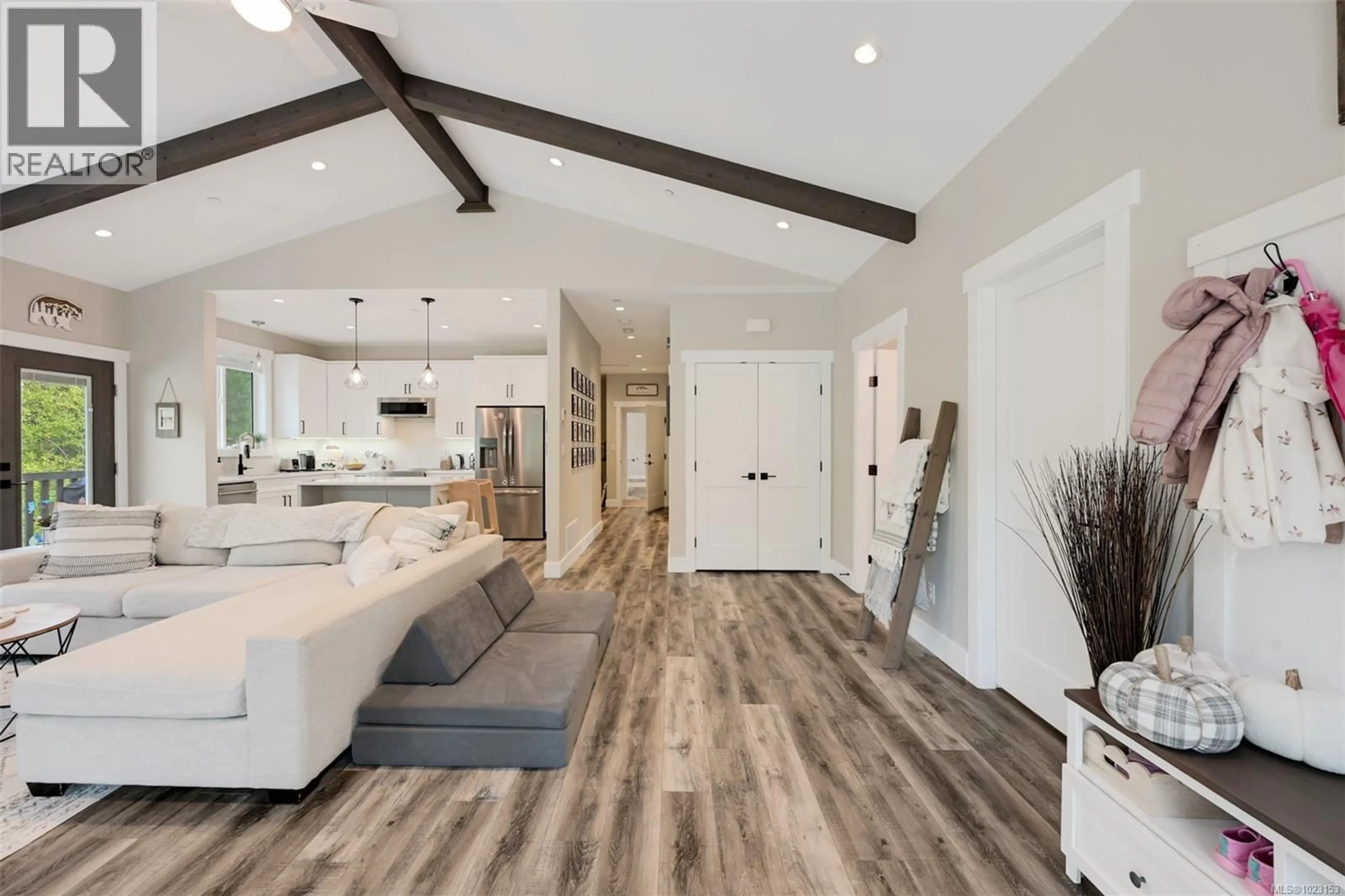 Open concept kitchen, unknown for 1141 TRAILHEAD LANE, Shawnigan Lake British Columbia V0R2W3