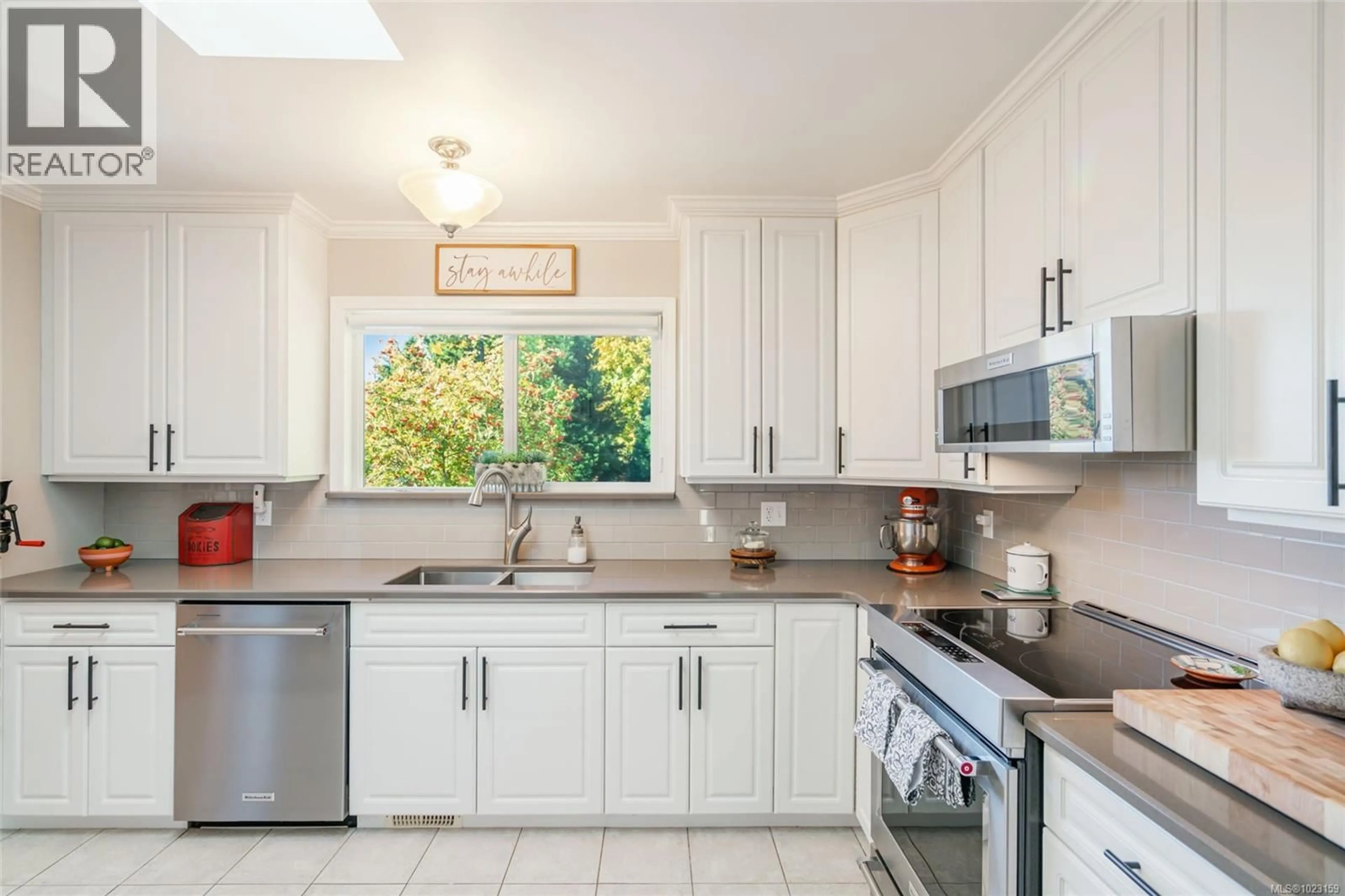 Unknown for 1720 MCLAUCHLIN DRIVE, Courtenay British Columbia V9N5S1