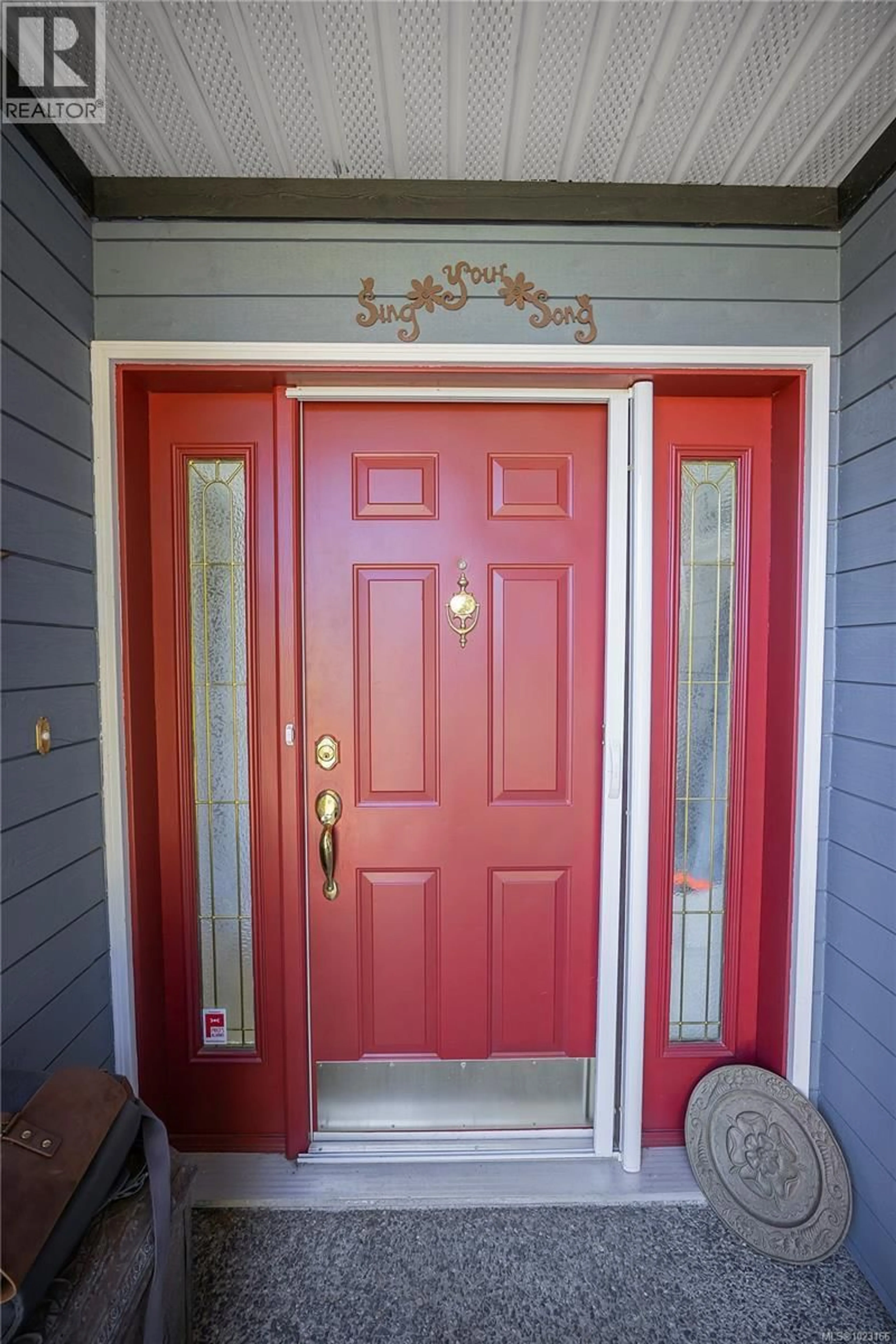 Indoor entryway for 2360 CASEY PLACE, Nanoose Bay British Columbia V9P9G5