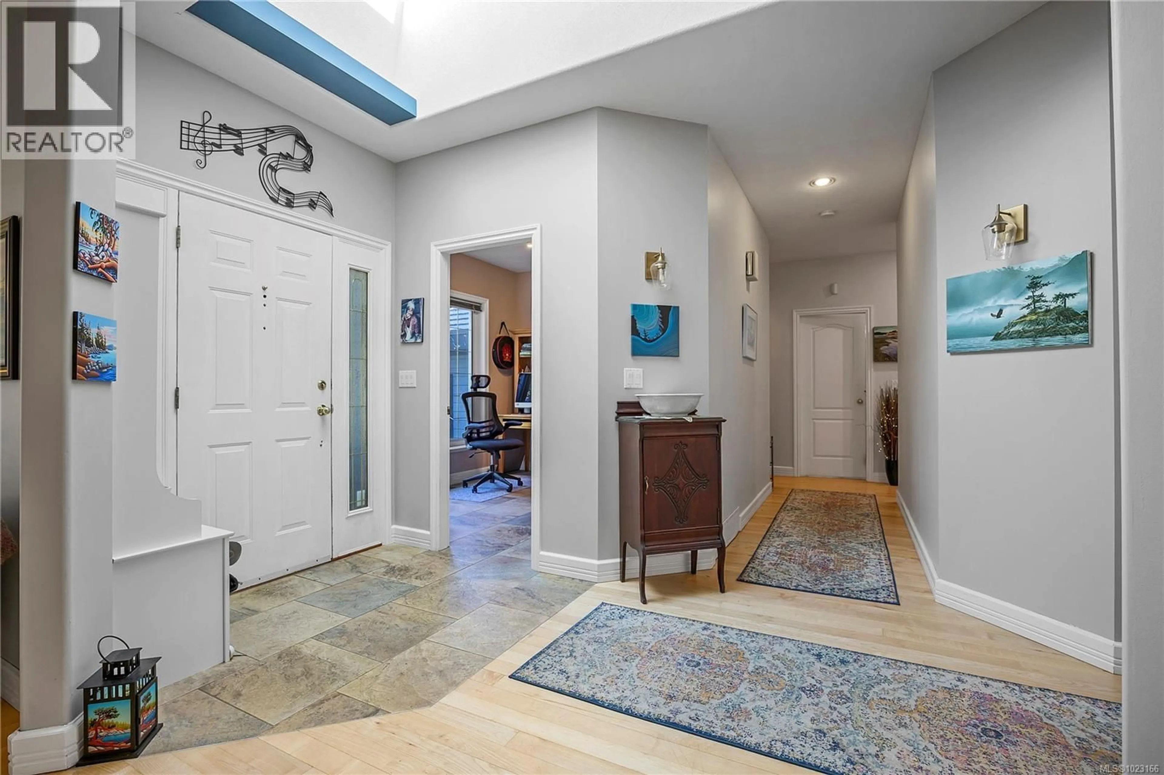 Indoor entryway for 2360 CASEY PLACE, Nanoose Bay British Columbia V9P9G5