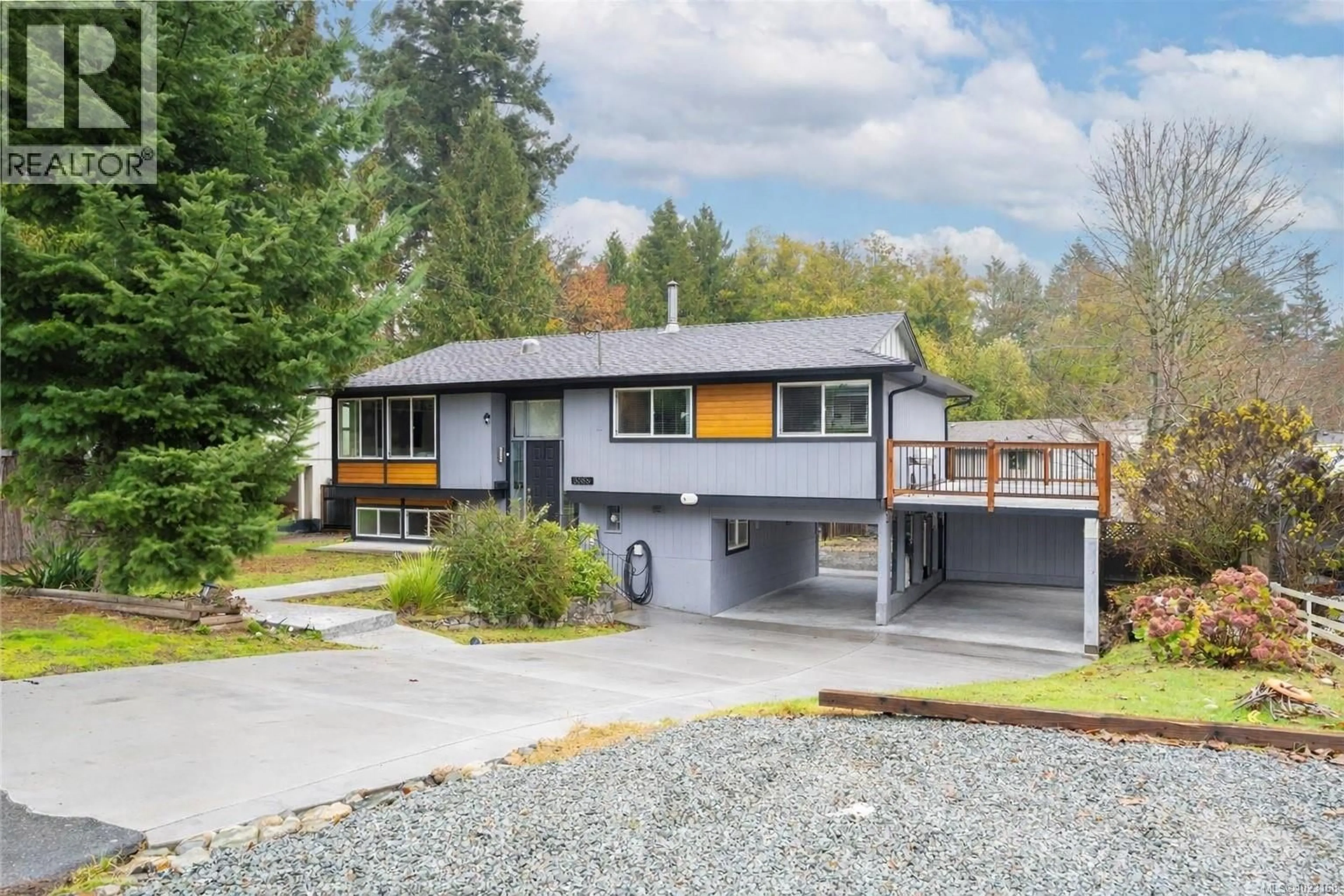 Home with vinyl exterior material, unknown for 3086 SHAMROCK PLACE, Nanaimo British Columbia V9T2Z6