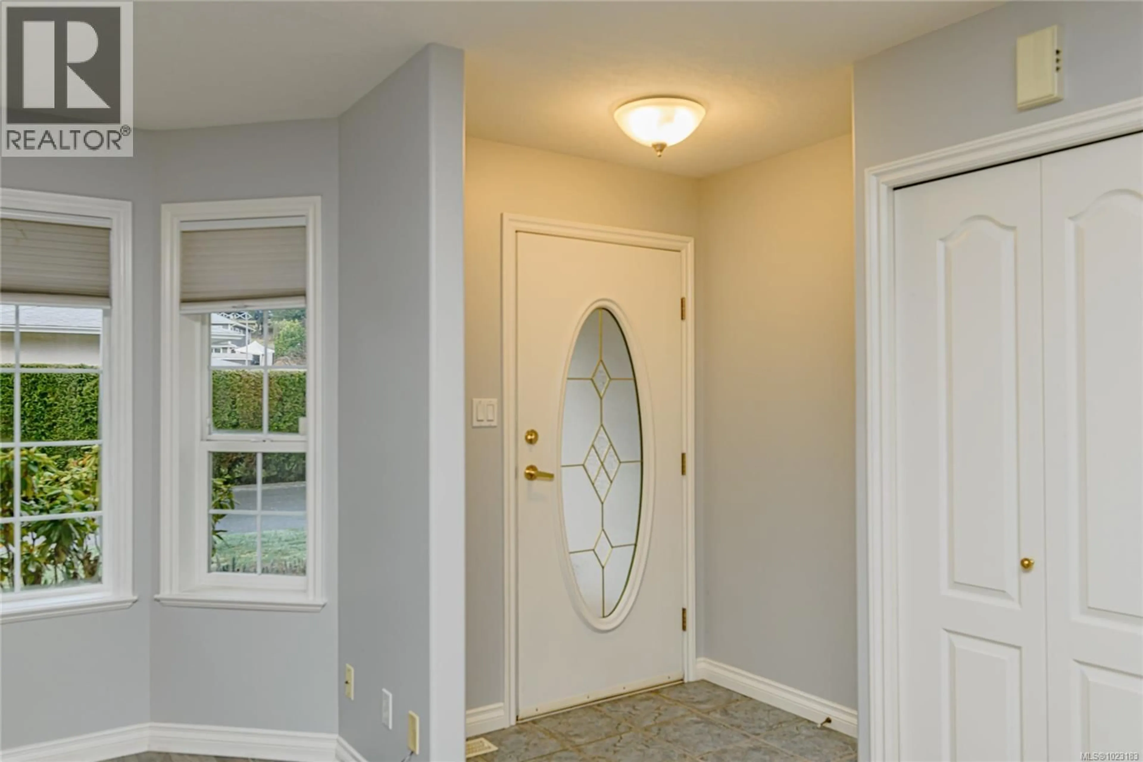 Indoor entryway for 36 - 6111 SAYWARD ROAD, Duncan British Columbia V9L5J4