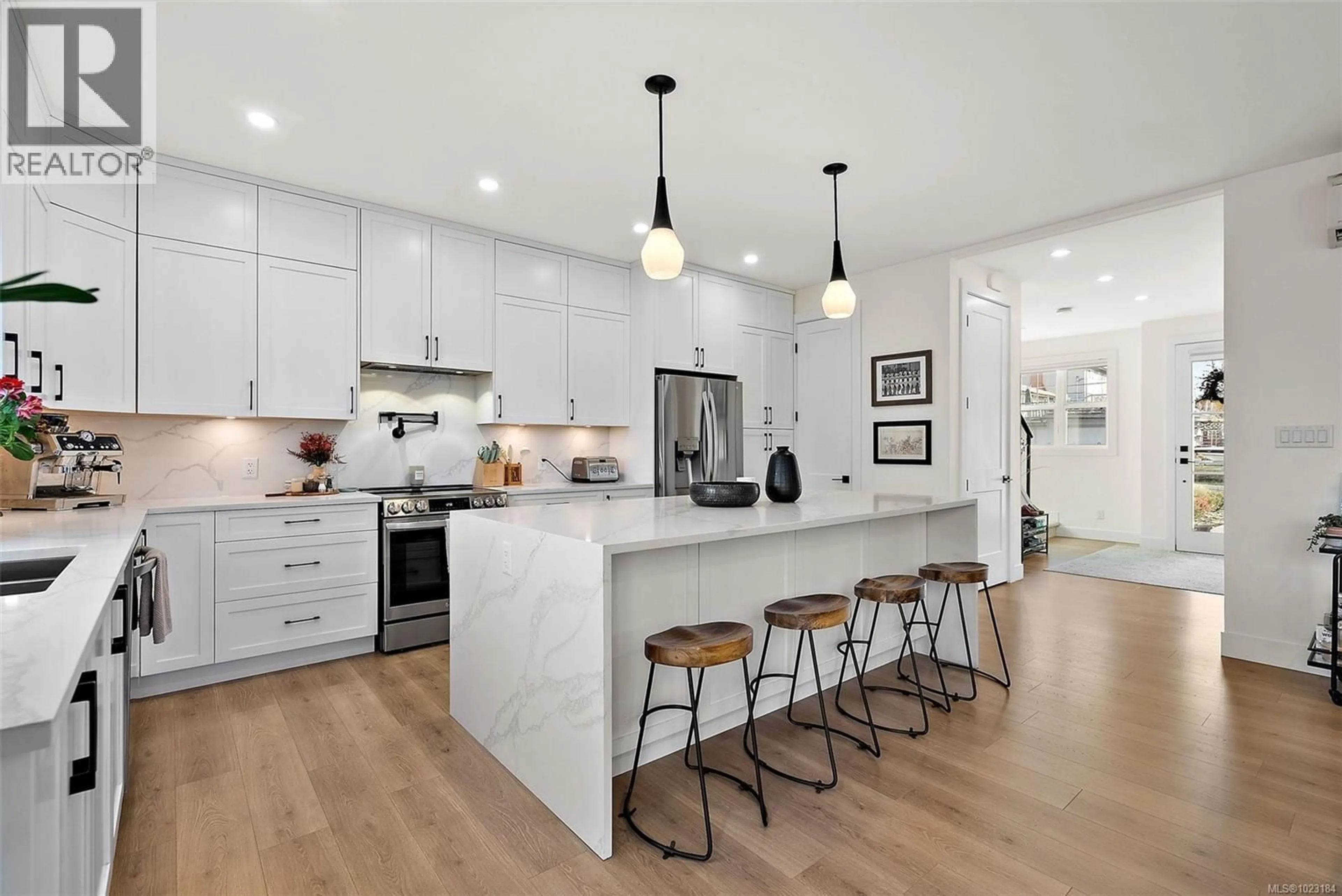 Contemporary kitchen, ceramic/tile floor for 4240 SPRINGRIDGE CRESCENT, Saanich British Columbia V8Z4Y8