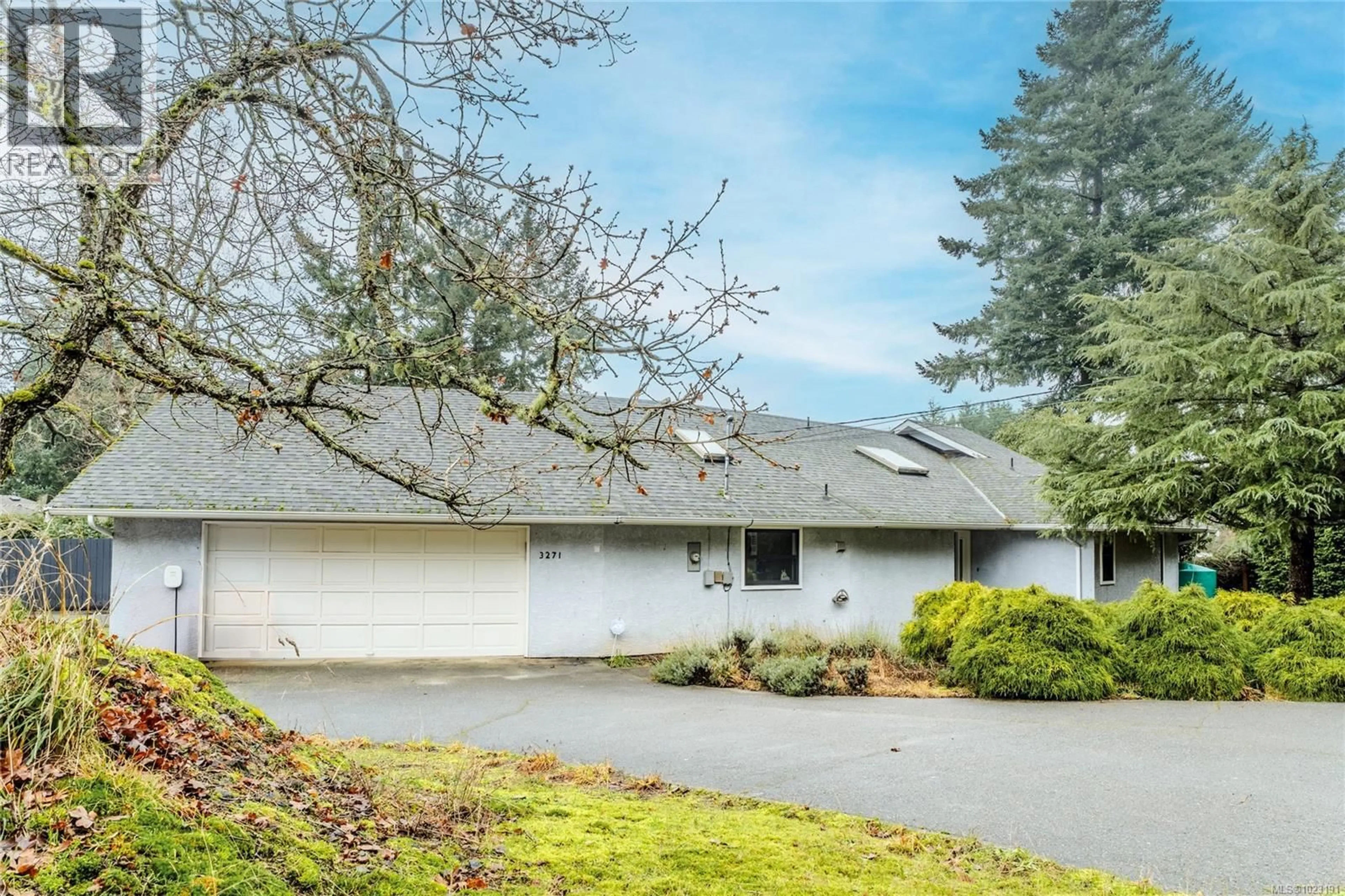 Home with vinyl exterior material, street for 3271 DOLPHIN DRIVE, Nanoose Bay British Columbia V9P9J1