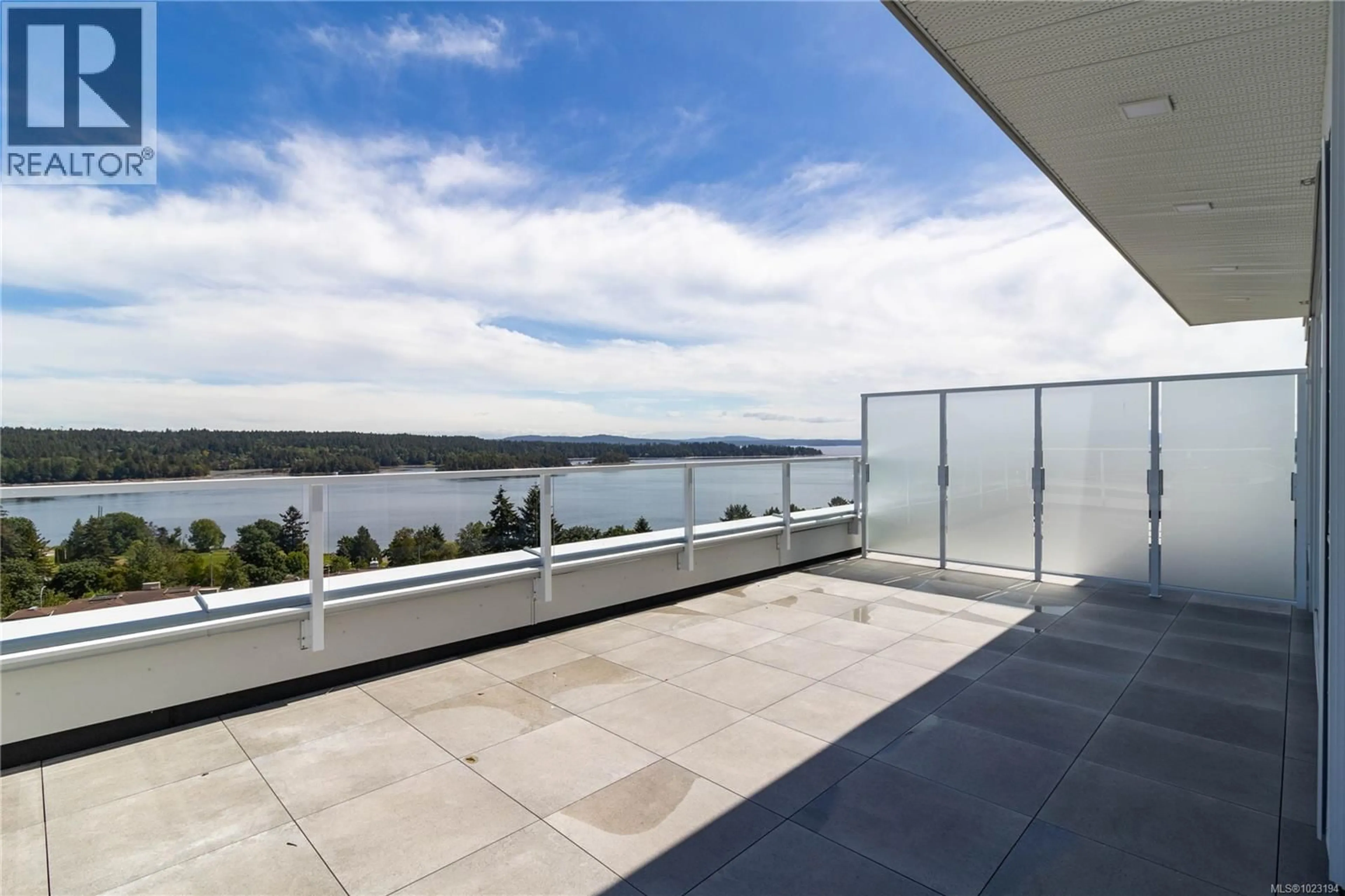 Balcony in the apartment, water/lake/river/ocean view for 502 - 201 DOGWOOD DRIVE, Ladysmith British Columbia V9G0C3