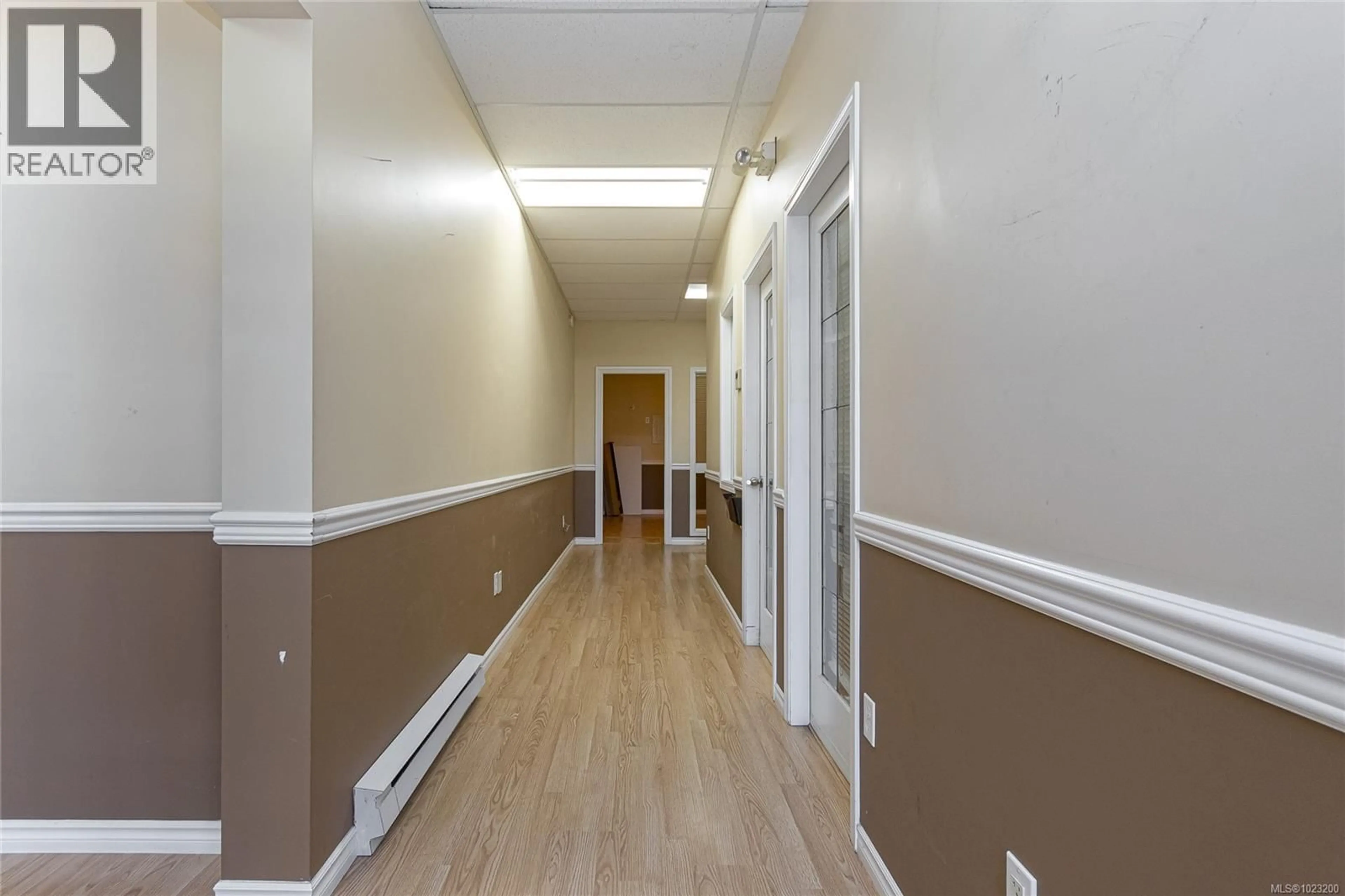 Indoor foyer for 103 - 2849 PEATT ROAD, Langford British Columbia V9B3V5