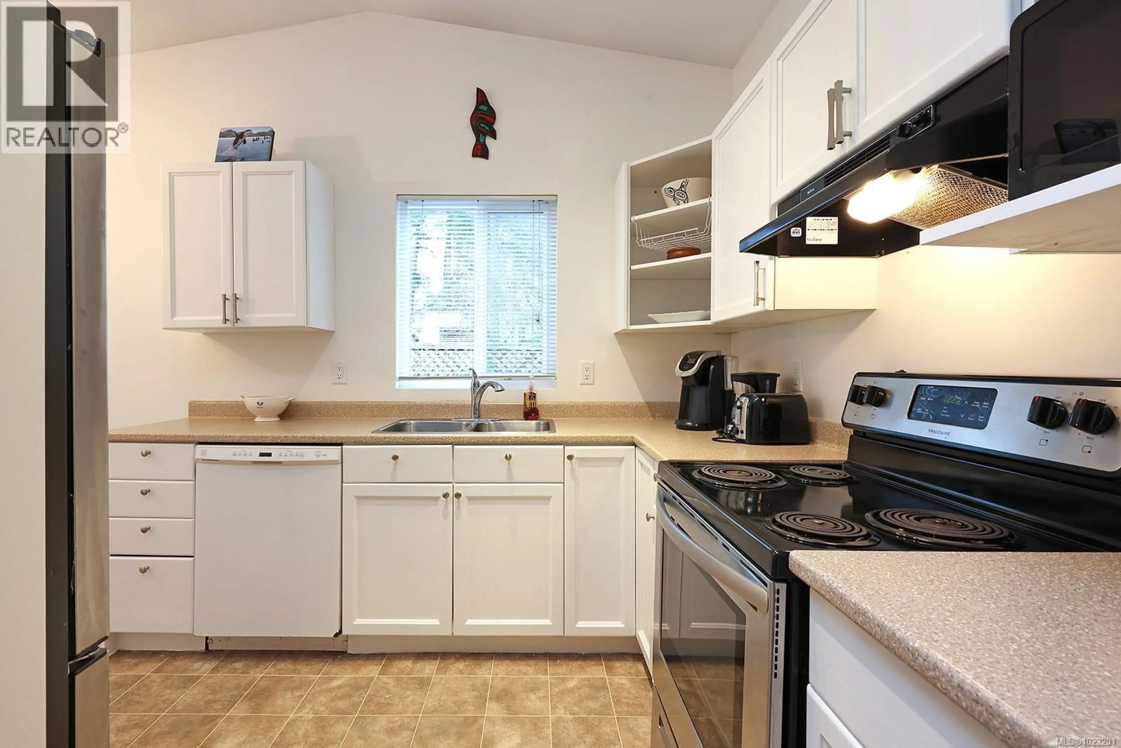 Standard kitchen, unknown for A - 274 NIM NIM PLACE, Courtenay British Columbia V9N8A5