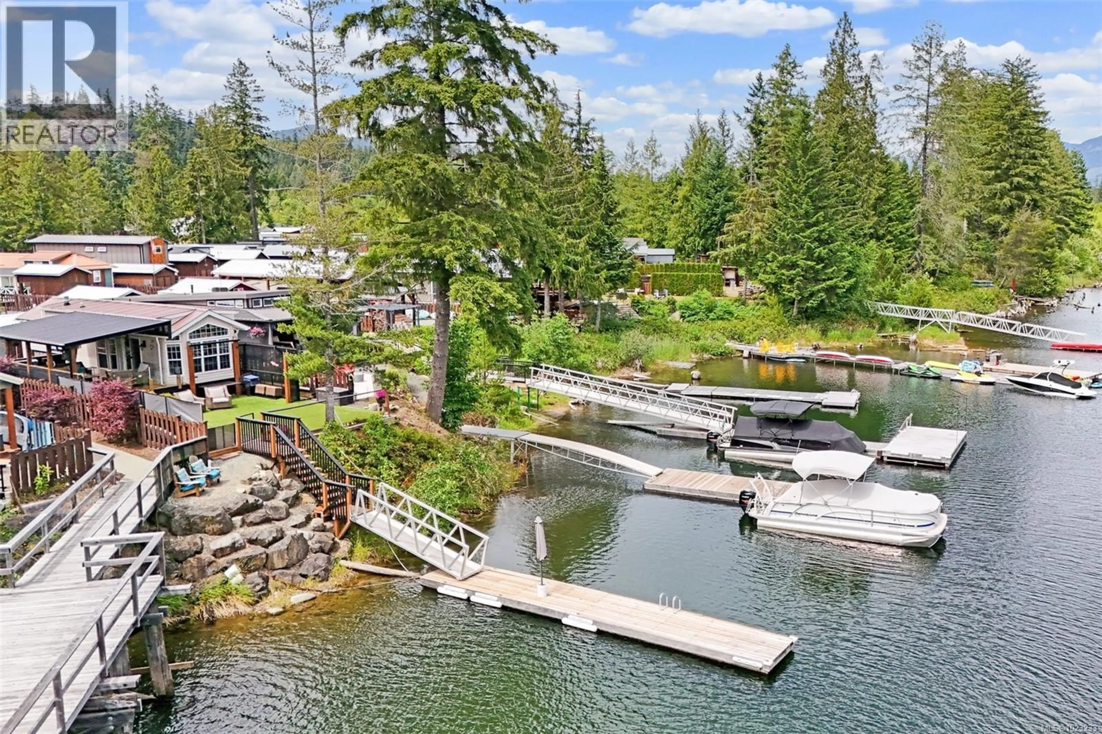A pic from outside/outdoor area/front of a property/back of a property/a pic from drone, water/lake/river/ocean view for 10 - 10750 CENTRAL LAKE ROAD, Port Alberni British Columbia V9Y8Z2