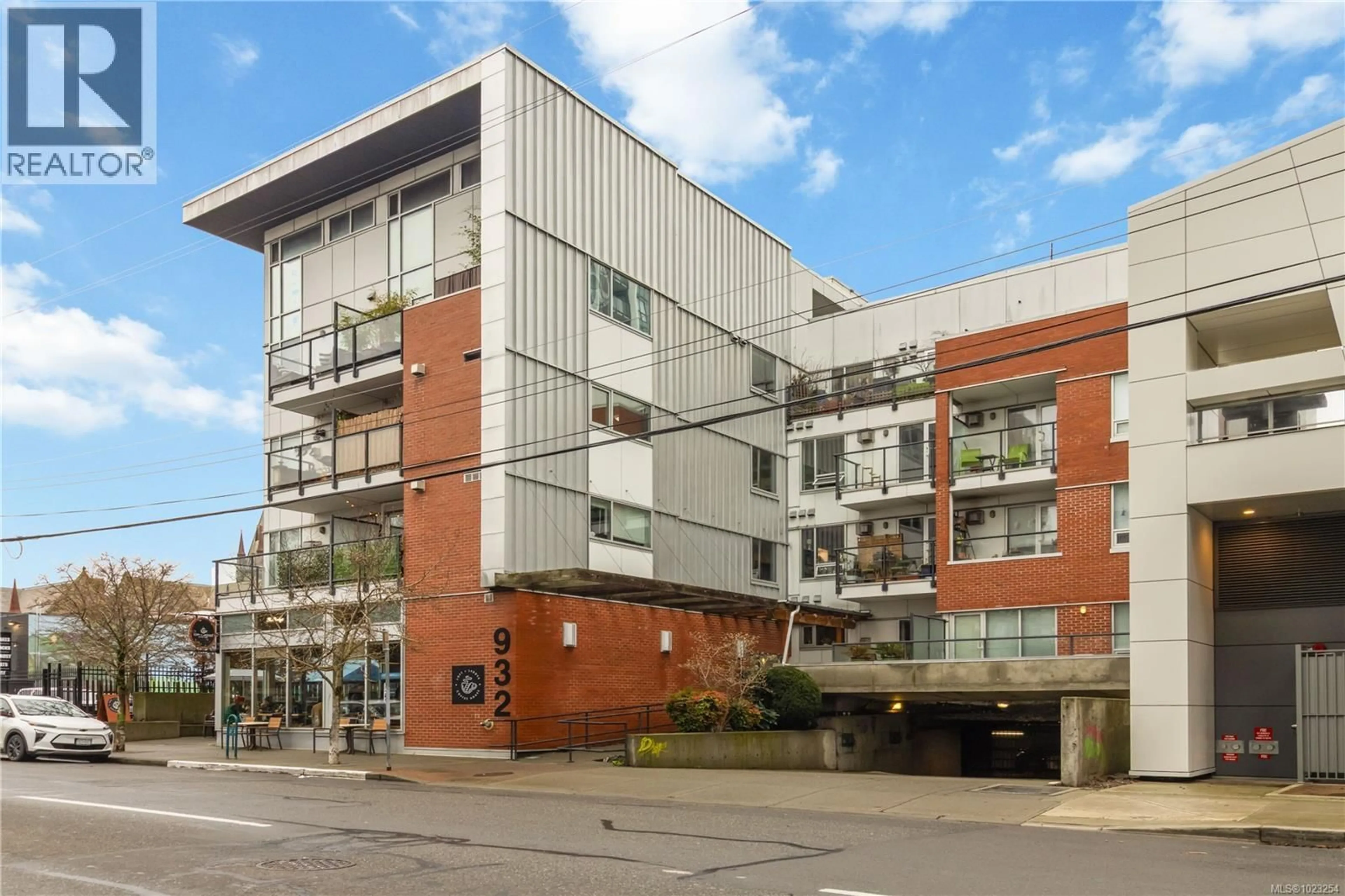 Unknown for 301 - 932 JOHNSON STREET, Victoria British Columbia V8V3N4