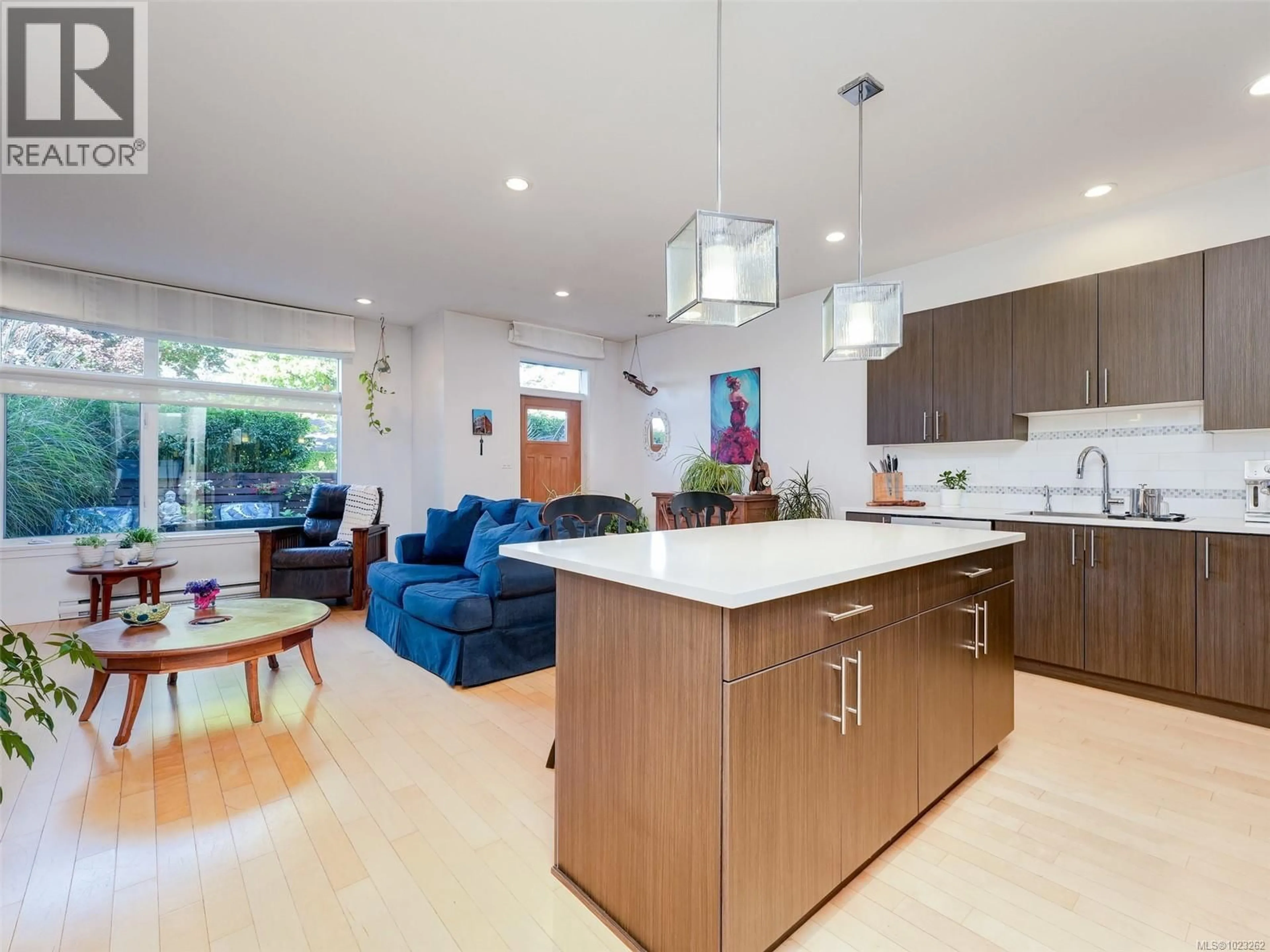 Open concept kitchen, unknown for 4 - 2350 HENRY AVENUE, Sidney British Columbia V8L2B5