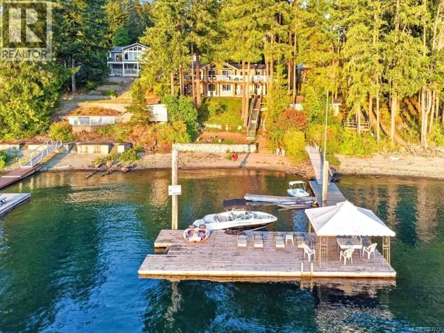 8253 DICKSON DRIVE, Port Alberni 3