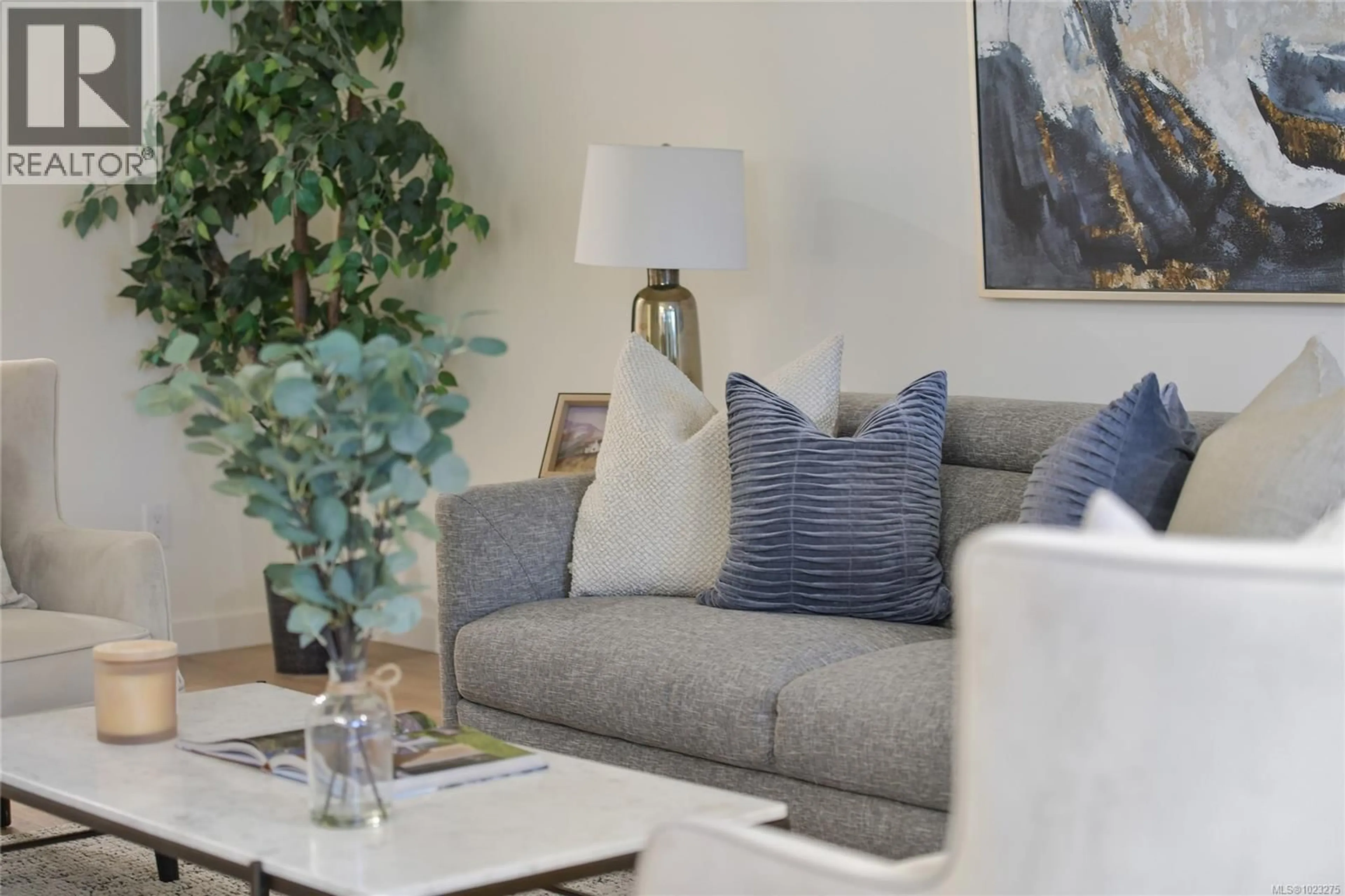 Living room with furniture, unknown for 203 - 9716 THIRD STREET, Sidney British Columbia V8L3A2