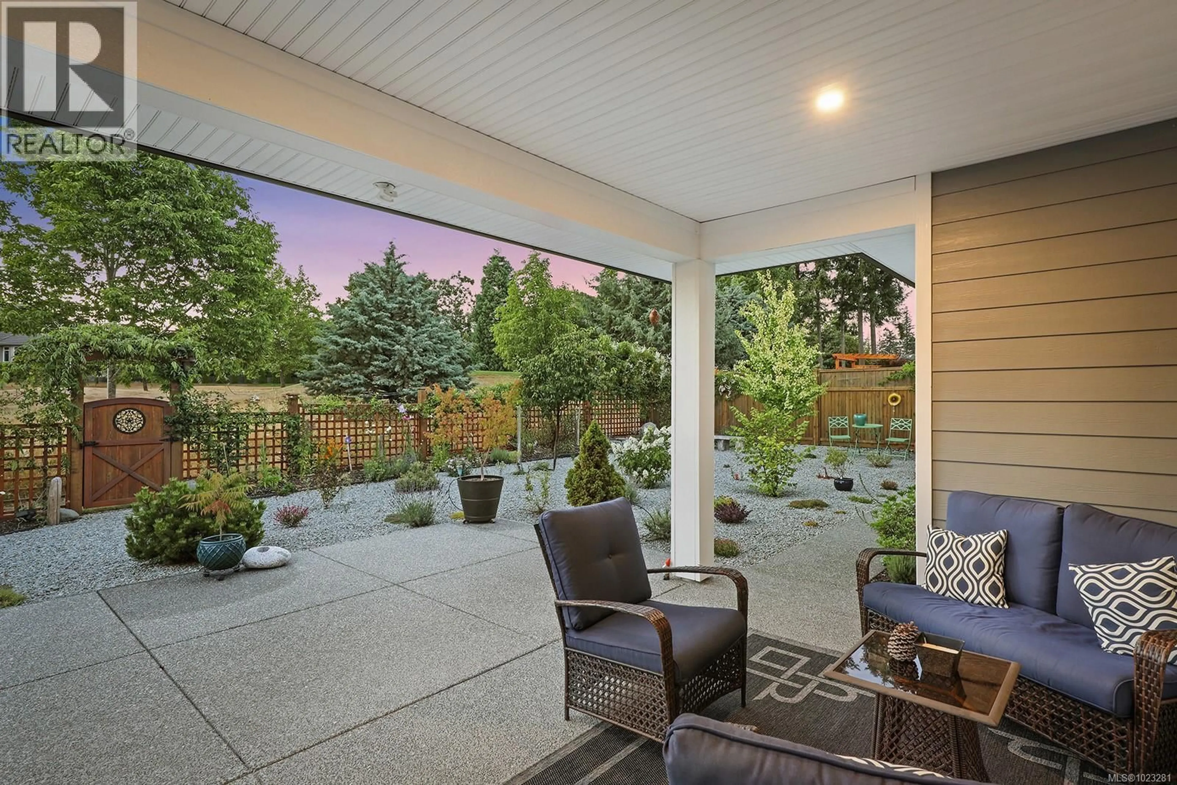 Patio, unknown for 2782 SHEFFIELD CRESCENT, Courtenay British Columbia V9N0E4