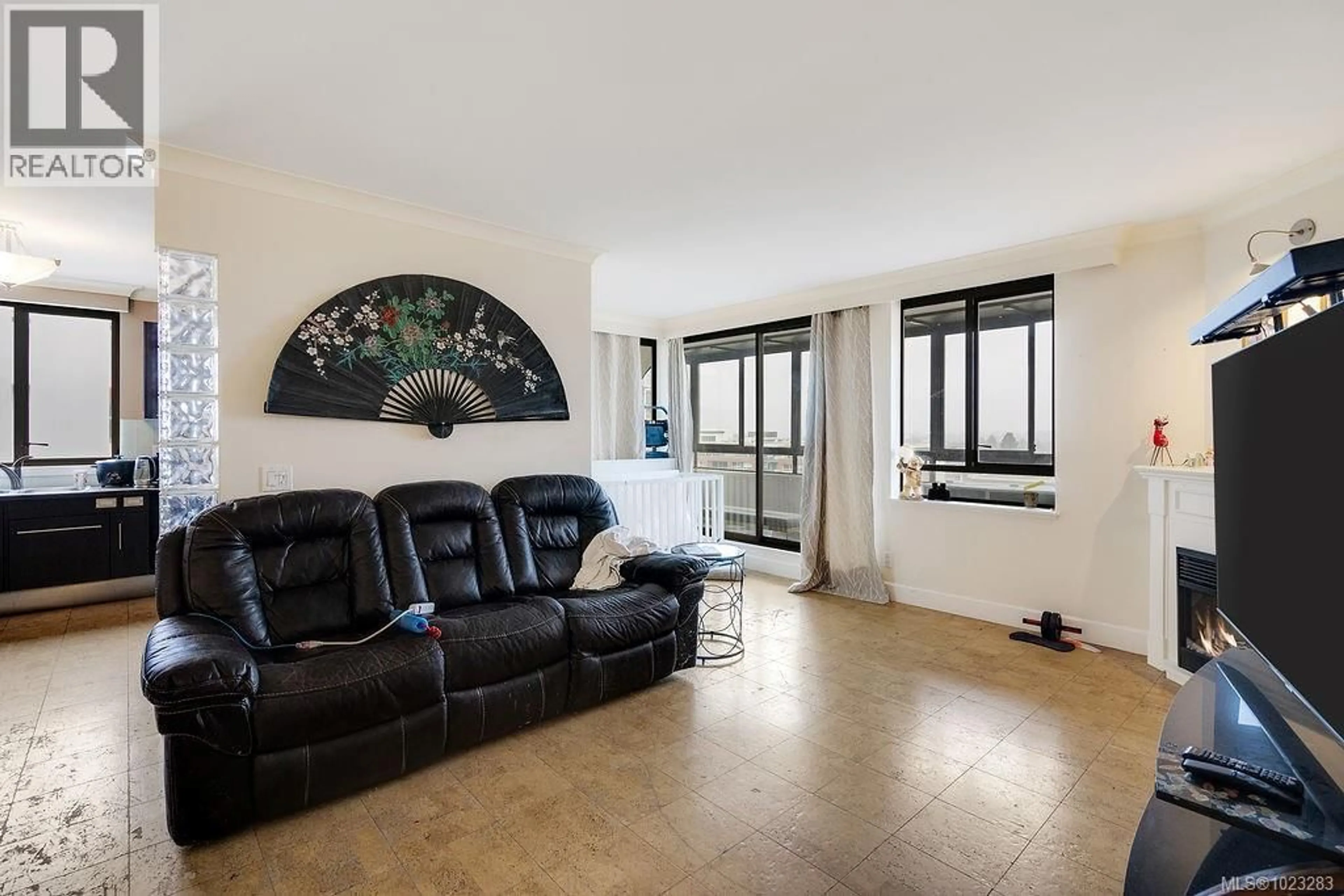 Living room with furniture, unknown for 1003 - 1034 JOHNSON STREET, Victoria British Columbia V8V3N7