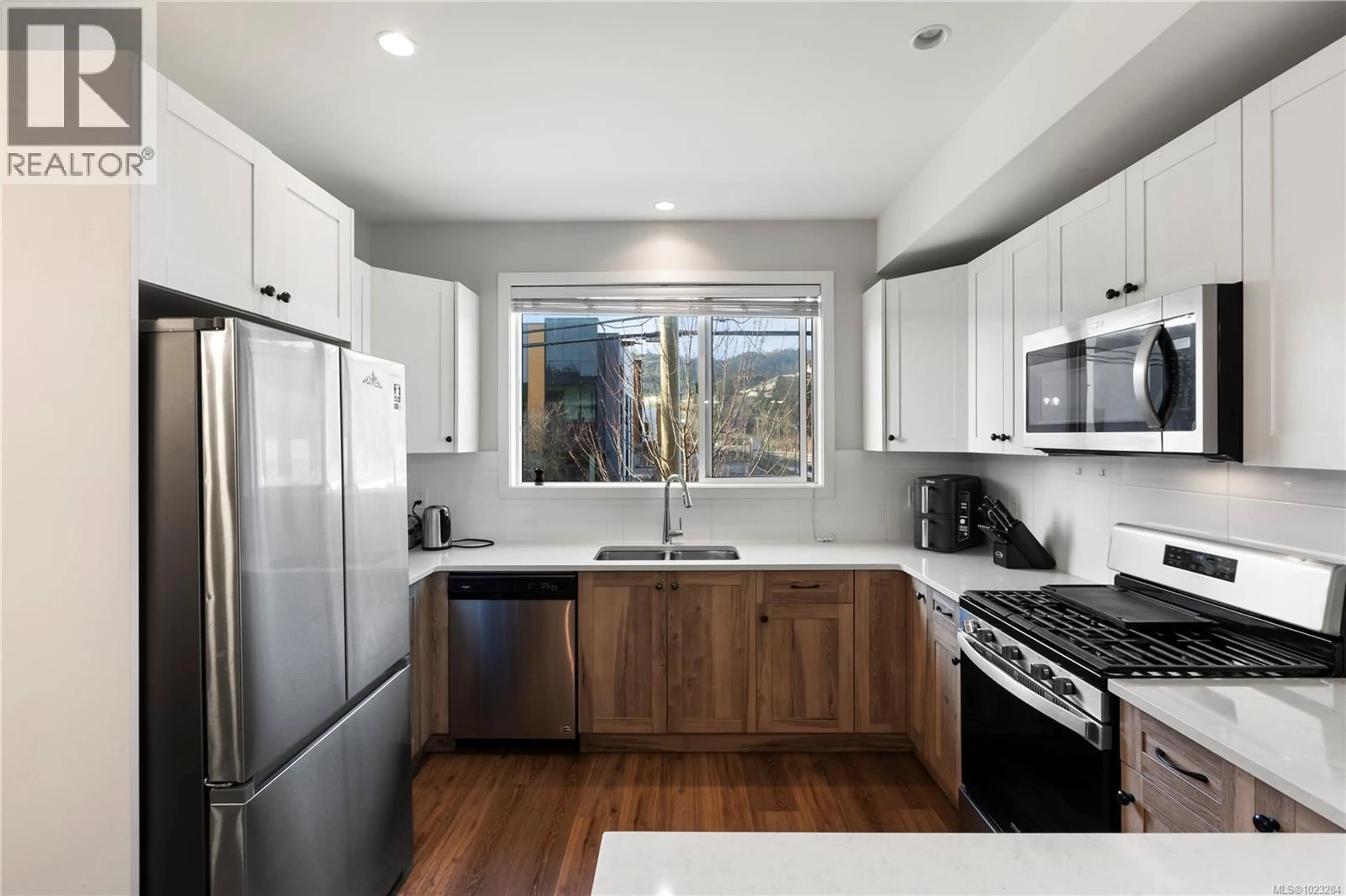 Unknown for 1301 - 3351 LUXTON ROAD, Langford British Columbia V9C0P2