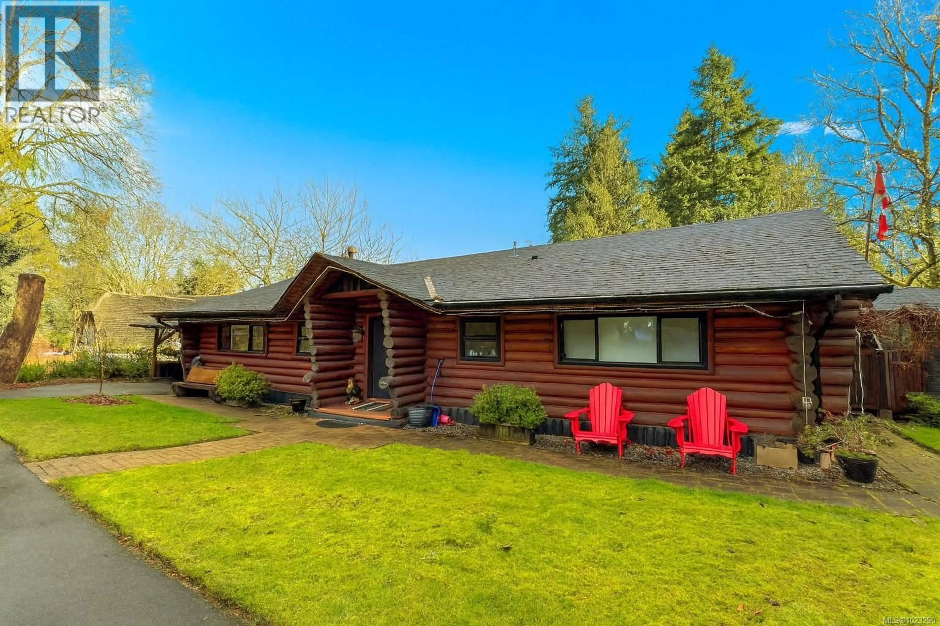 Home with vinyl exterior material, unknown for 2241 BENKO ROAD, Mill Bay British Columbia V8H1B6