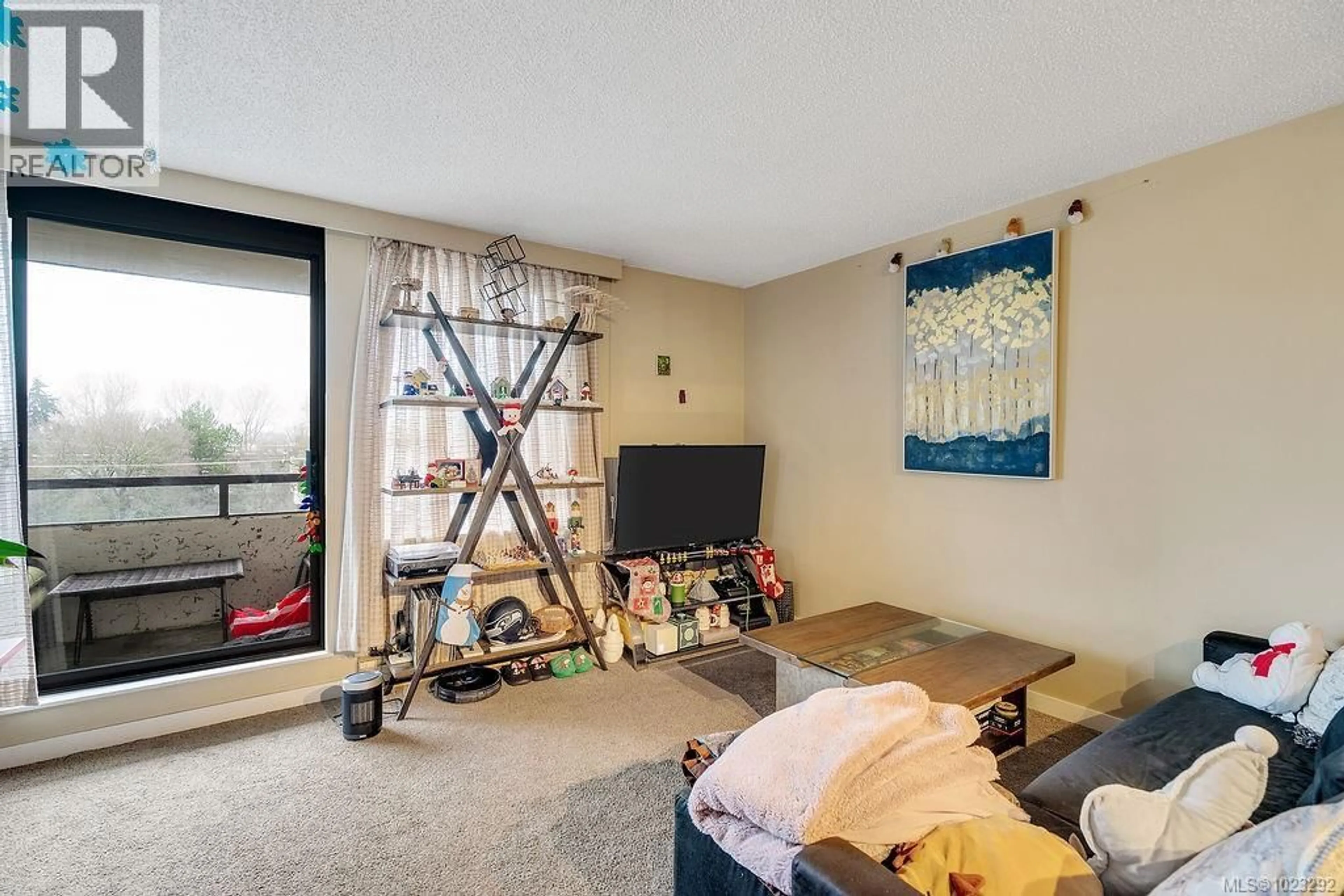 A pic of a room for 603 - 1034 JOHNSON STREET, Victoria British Columbia V8V3N7