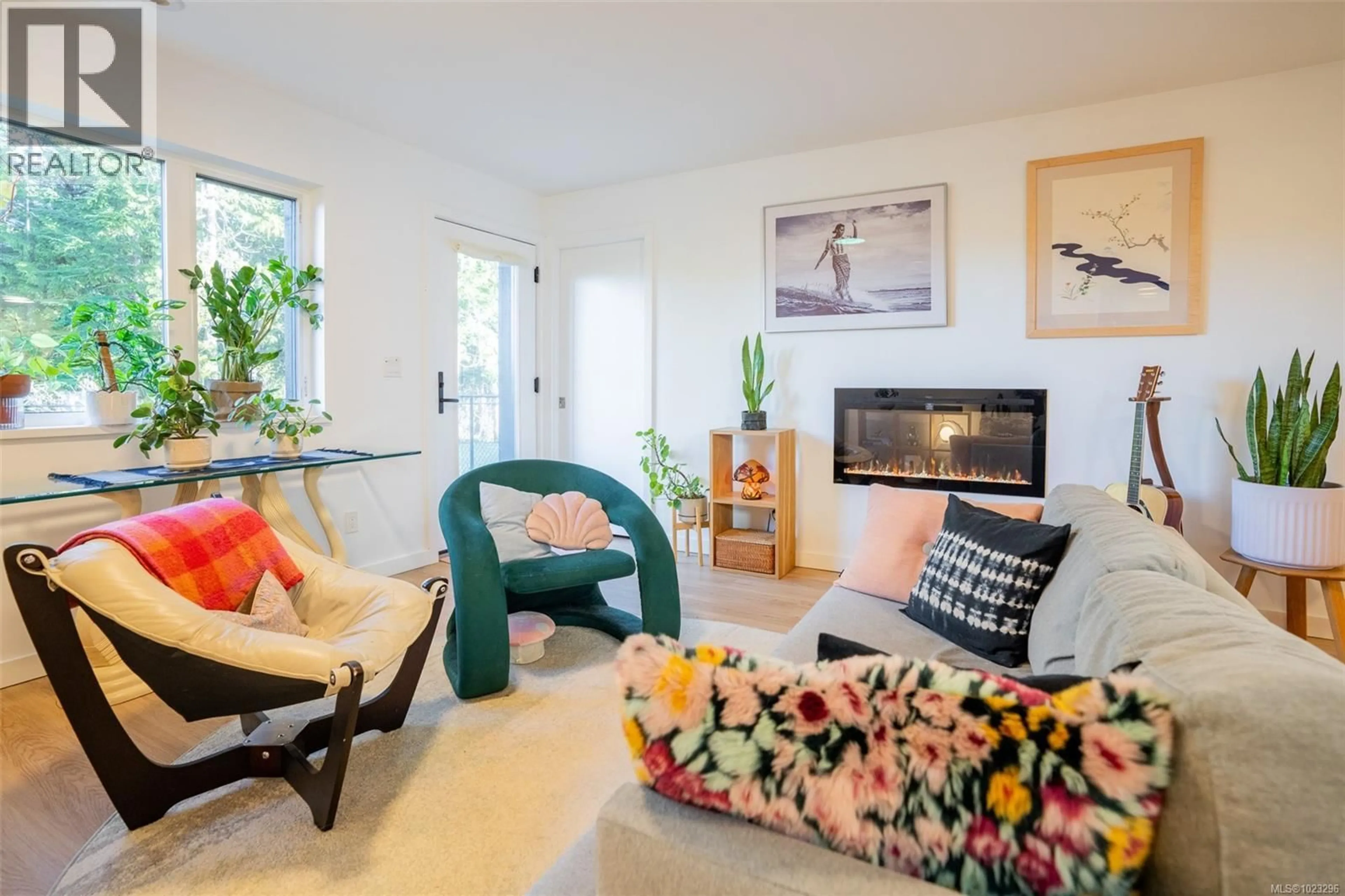 Living room with furniture, unknown for 15 - 1782 ST. JACQUES BOULEVARD, Ucluelet British Columbia V0R3A0