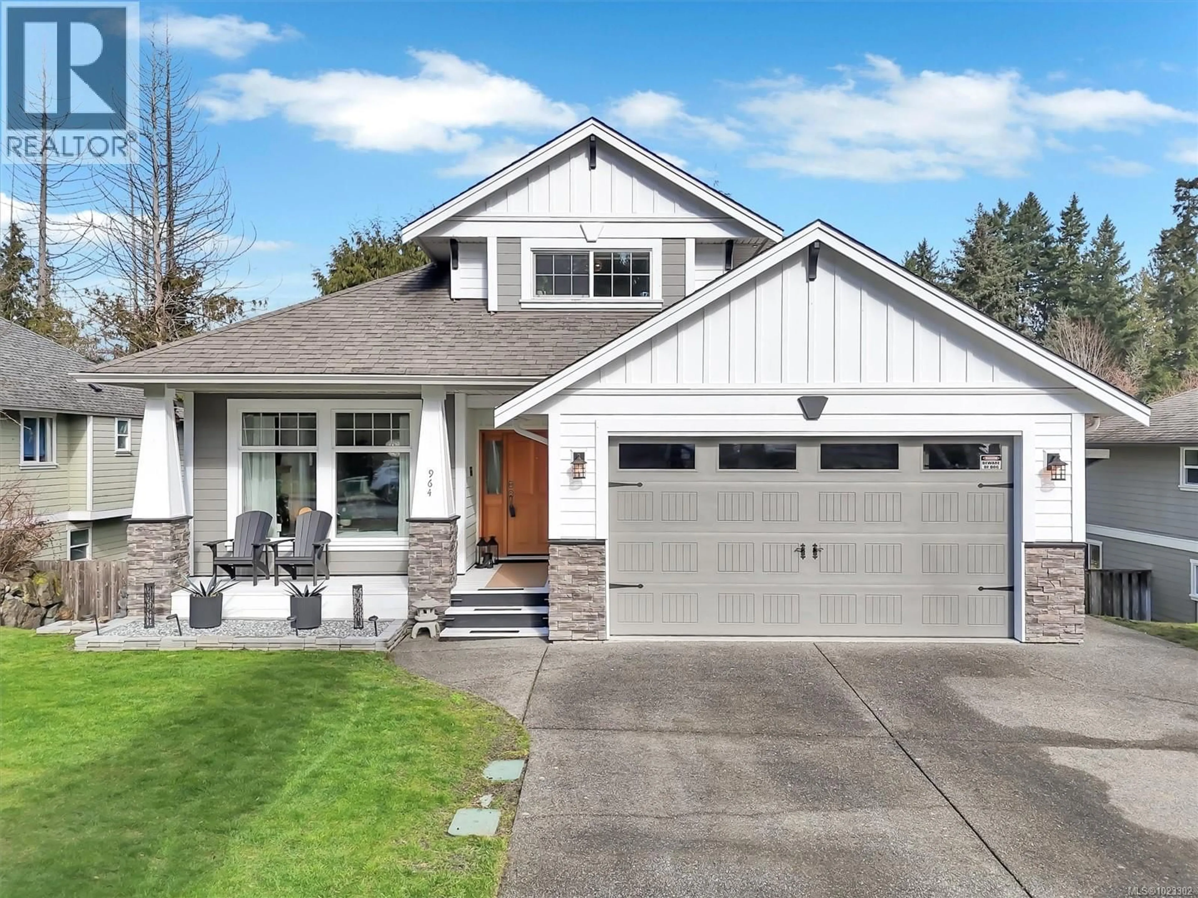 Home with vinyl exterior material, street for 964 GILLESPIE PLACE, Mill Bay British Columbia V8H1H6