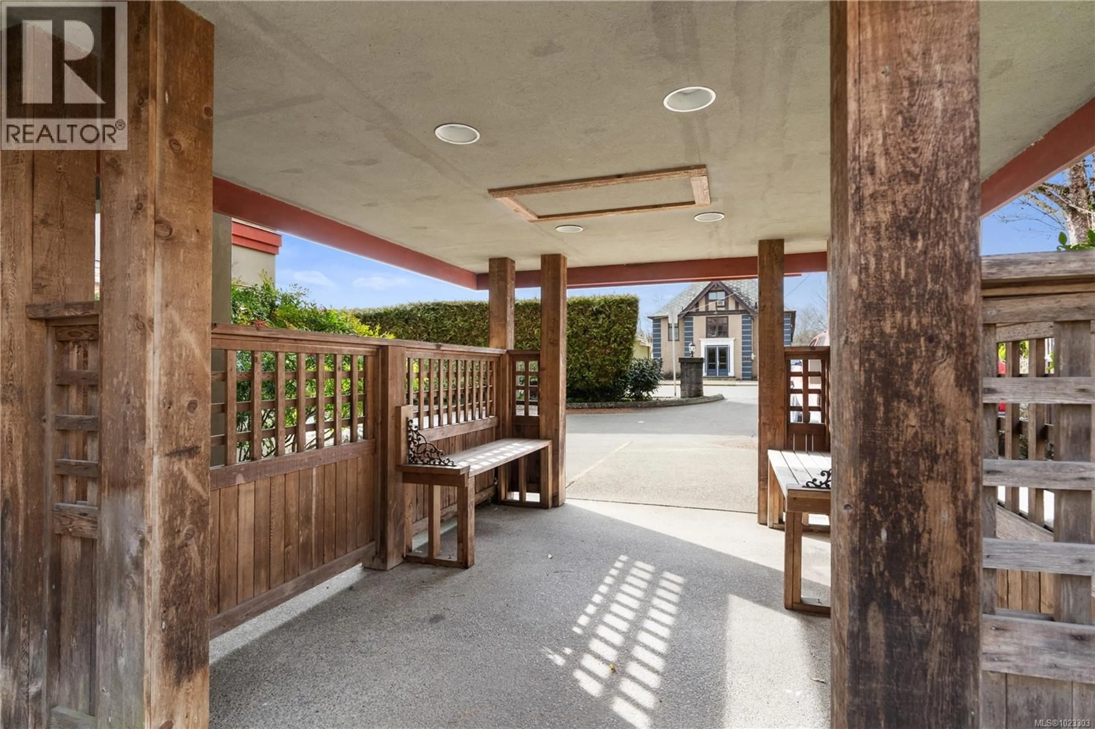 Patio, street for 110 - 330 BRAE ROAD, Duncan British Columbia V9L3T8