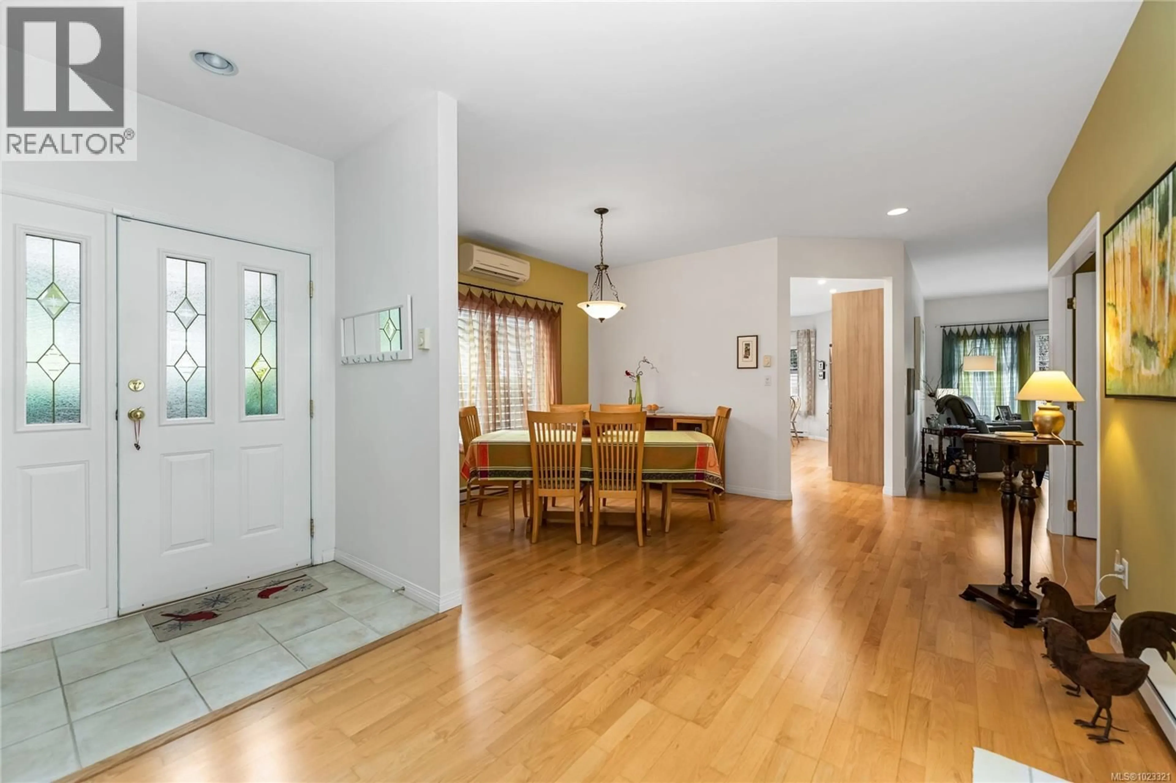 Unknown for 7952 POLO PARK CRESCENT, Central Saanich British Columbia V8M2J4