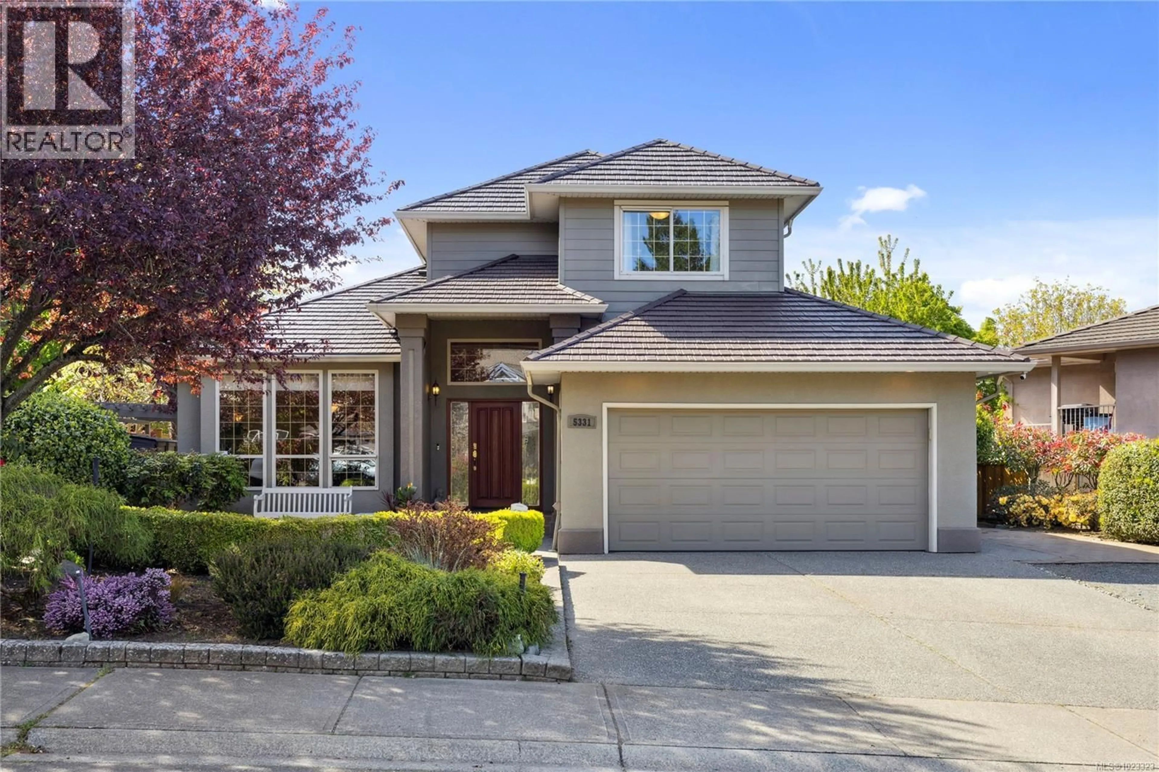 Home with vinyl exterior material, street for 5331 BAYSHORE DRIVE, Nanaimo British Columbia V9V1R4