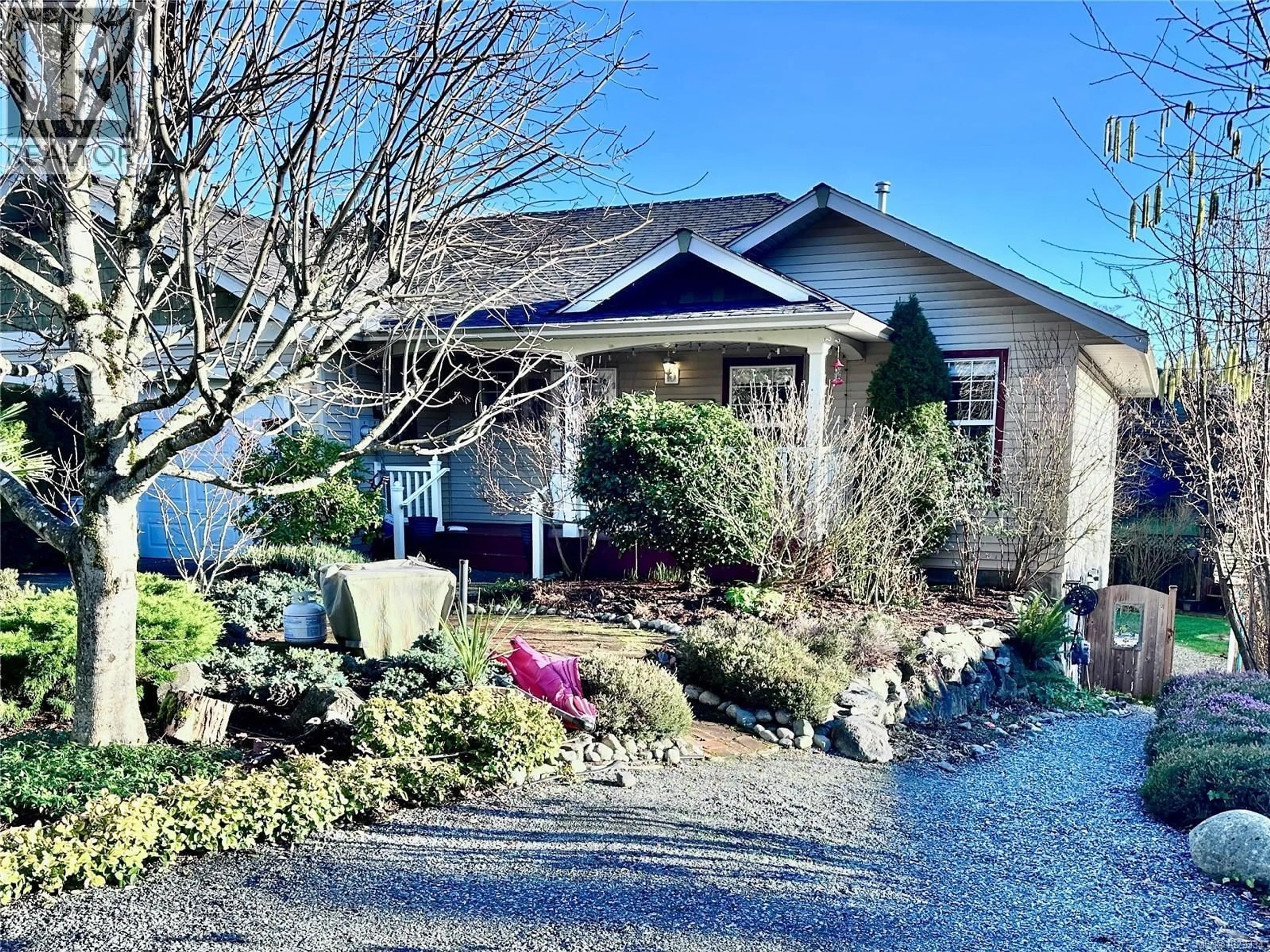 A pic from outside/outdoor area/front of a property/back of a property/a pic from drone, street for B - 111 GIFFORD ROAD, Ladysmith British Columbia V9G1A2