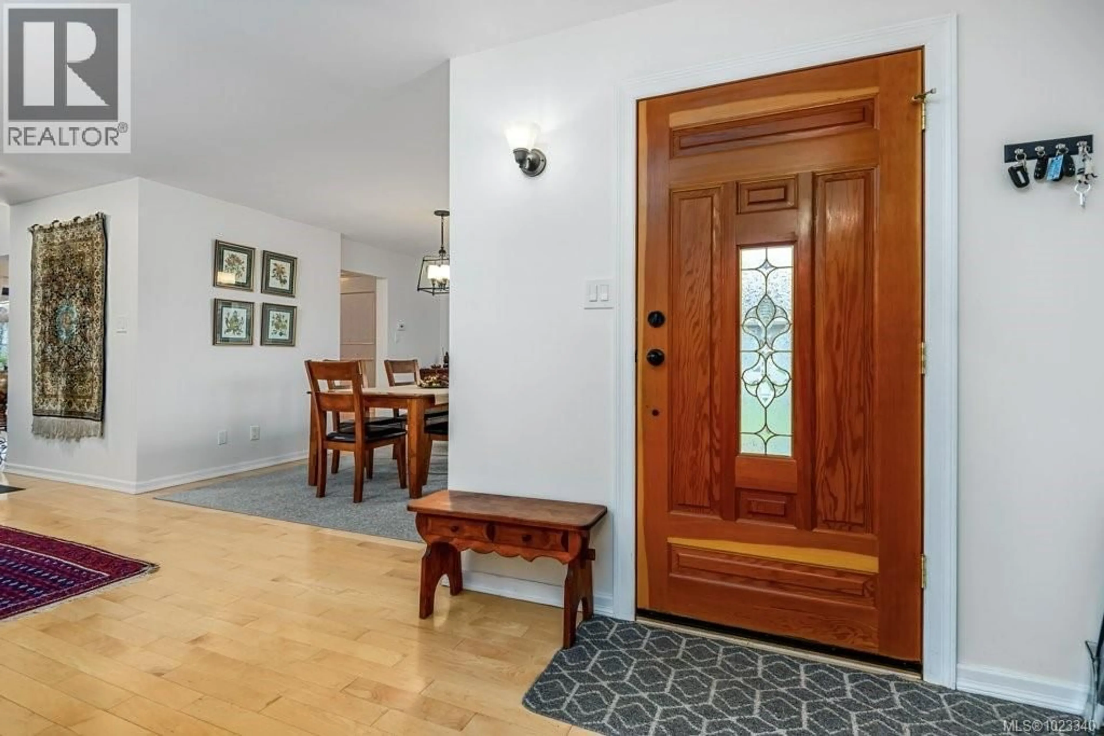 Indoor entryway for 971 CROWN ISLE DRIVE, Courtenay British Columbia V9N8R6